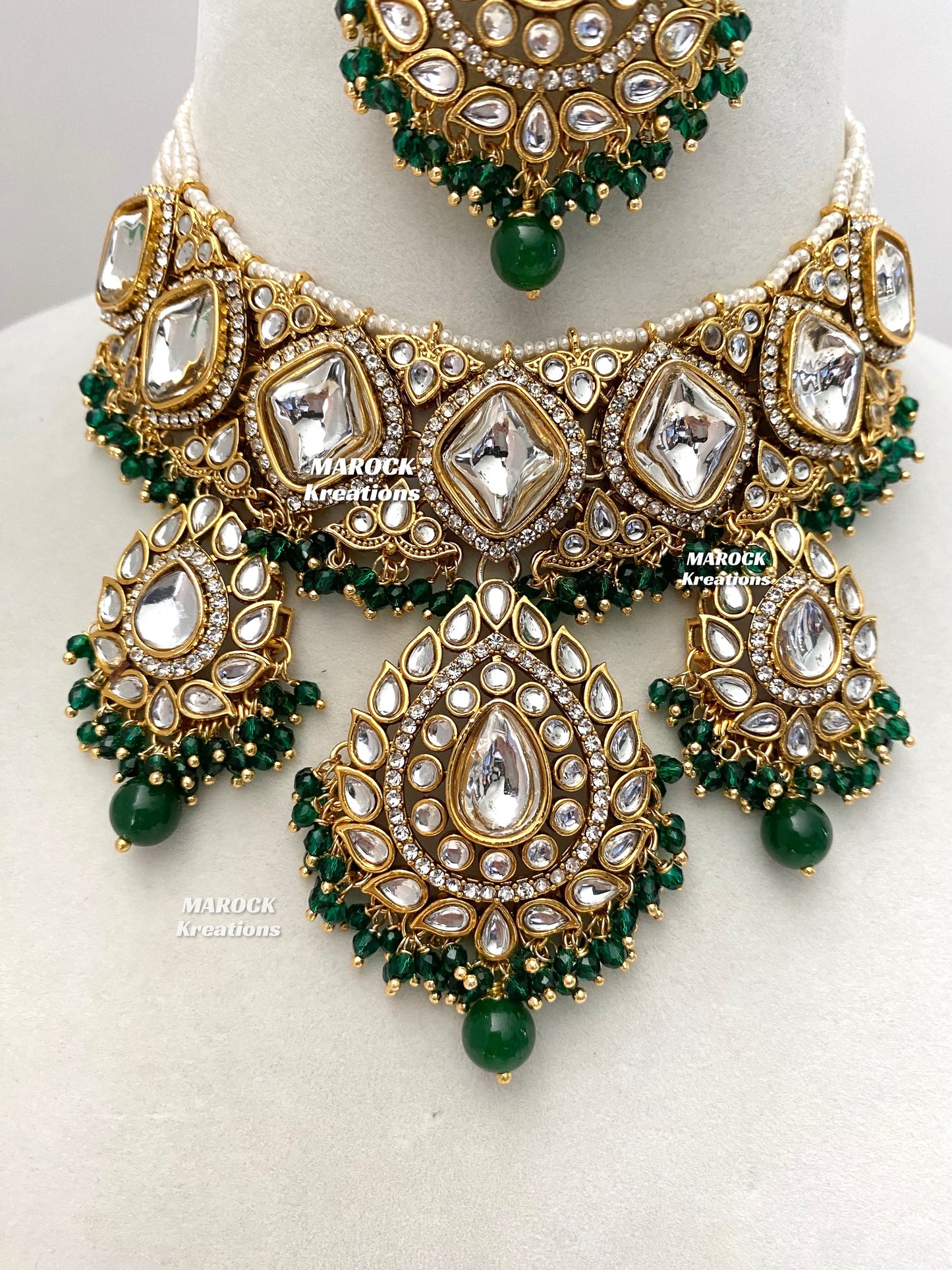 Rahila Premium quality Kundan Statement Choker/Necklace Set