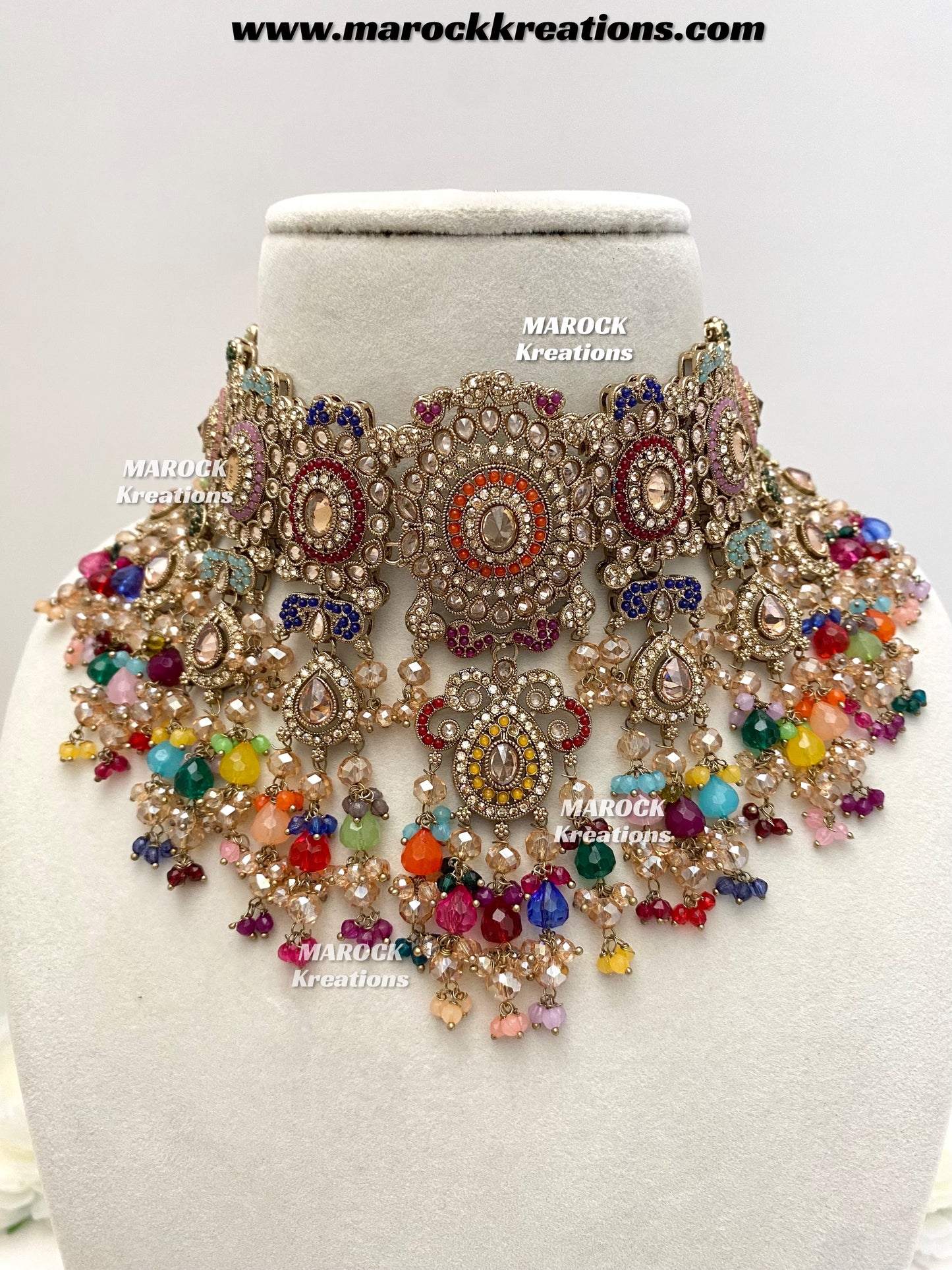 Nazmun Antique Gold Pakistani Polki choker/necklace set with Passa