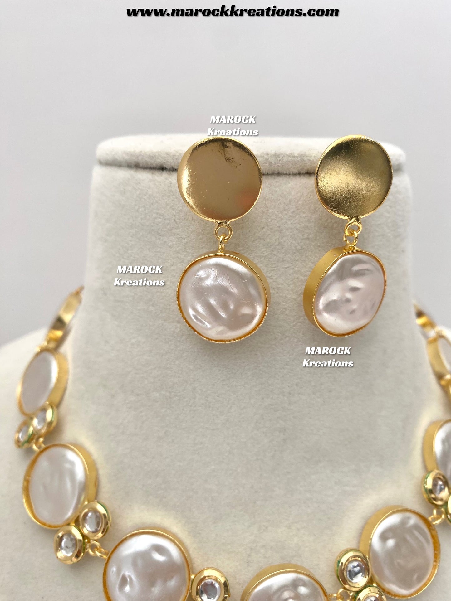 Wahida Mother of pearls Statement choker/Necklace set