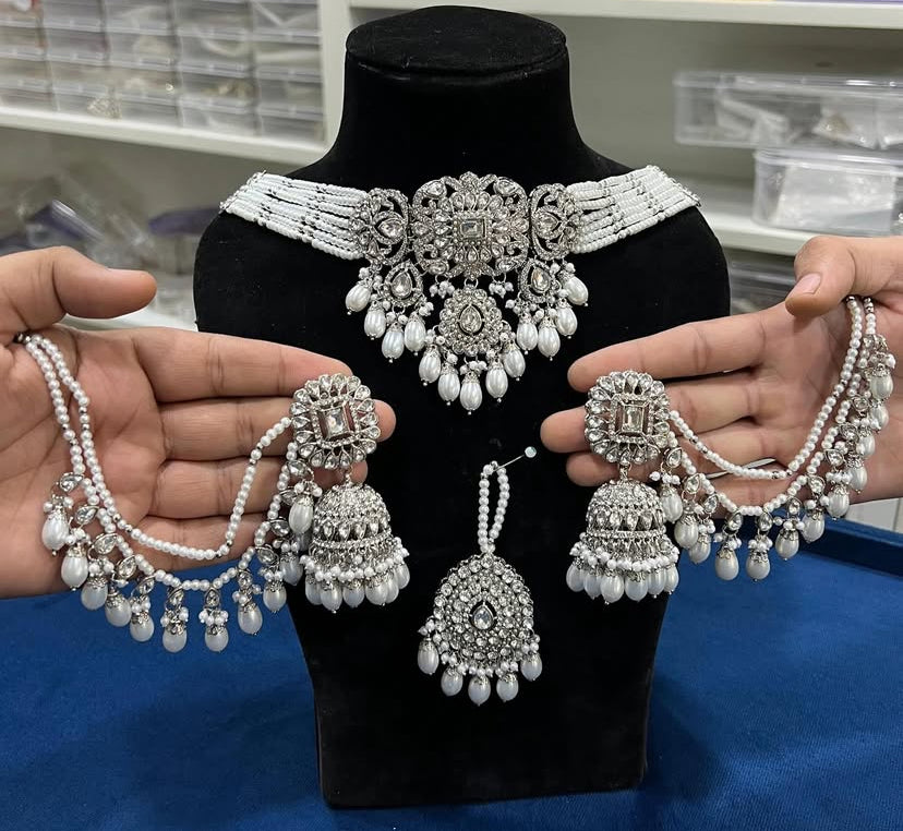 Hana Kundan Choker set with Jhumki Earrings and tikka(Saharey attached)