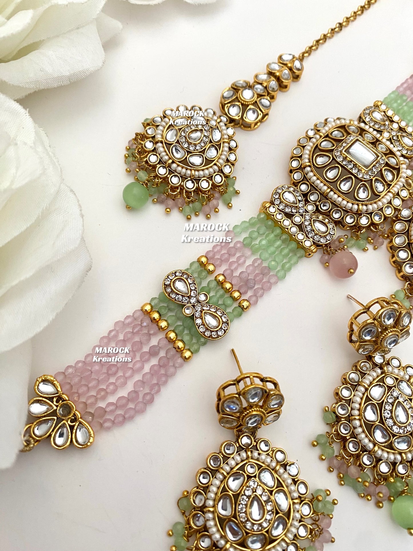 Simona Premium Quality Kundan Choker set