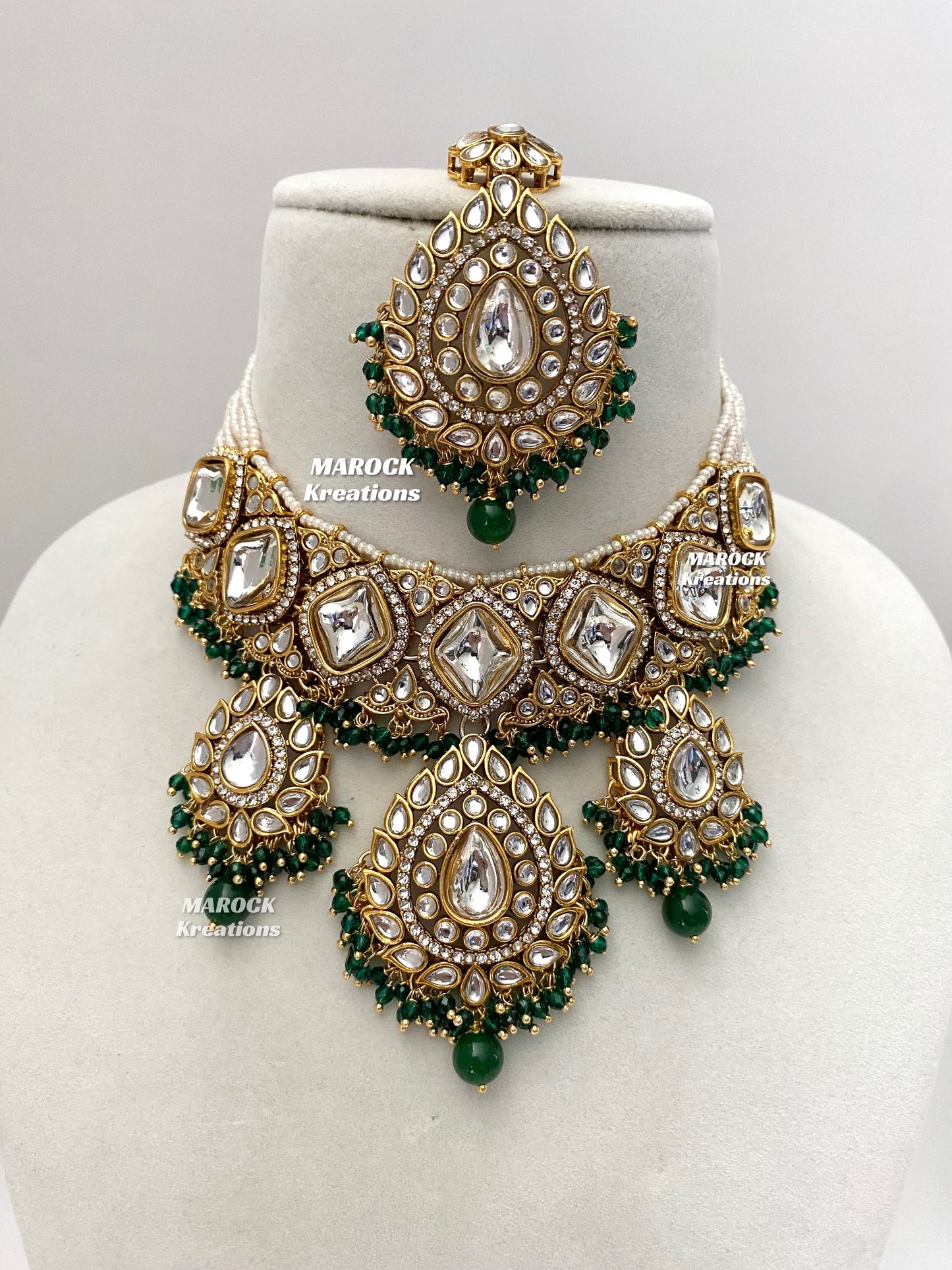 Rahila Premium quality Kundan Statement Choker/Necklace Set
