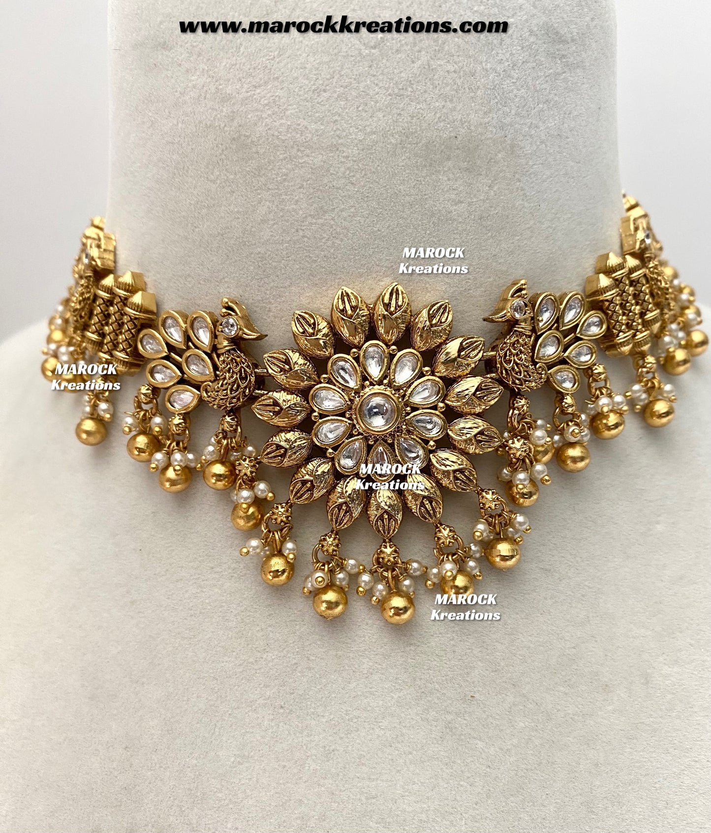 Nalini Premium Quality Gold Plated Kundan statement Necklace set