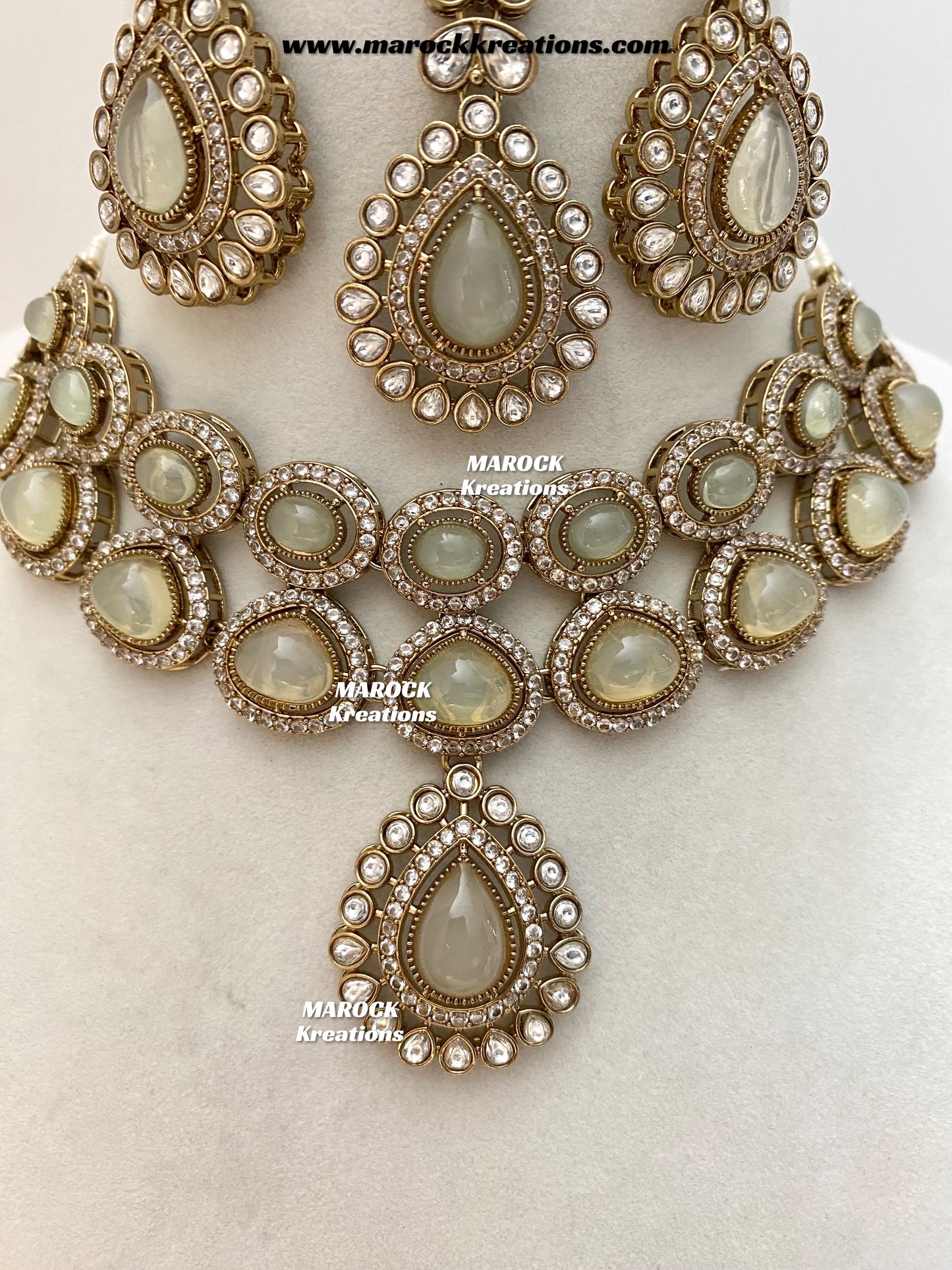 Zafina Premium Quality Moissanite Kundan Statement Choker/Necklace set