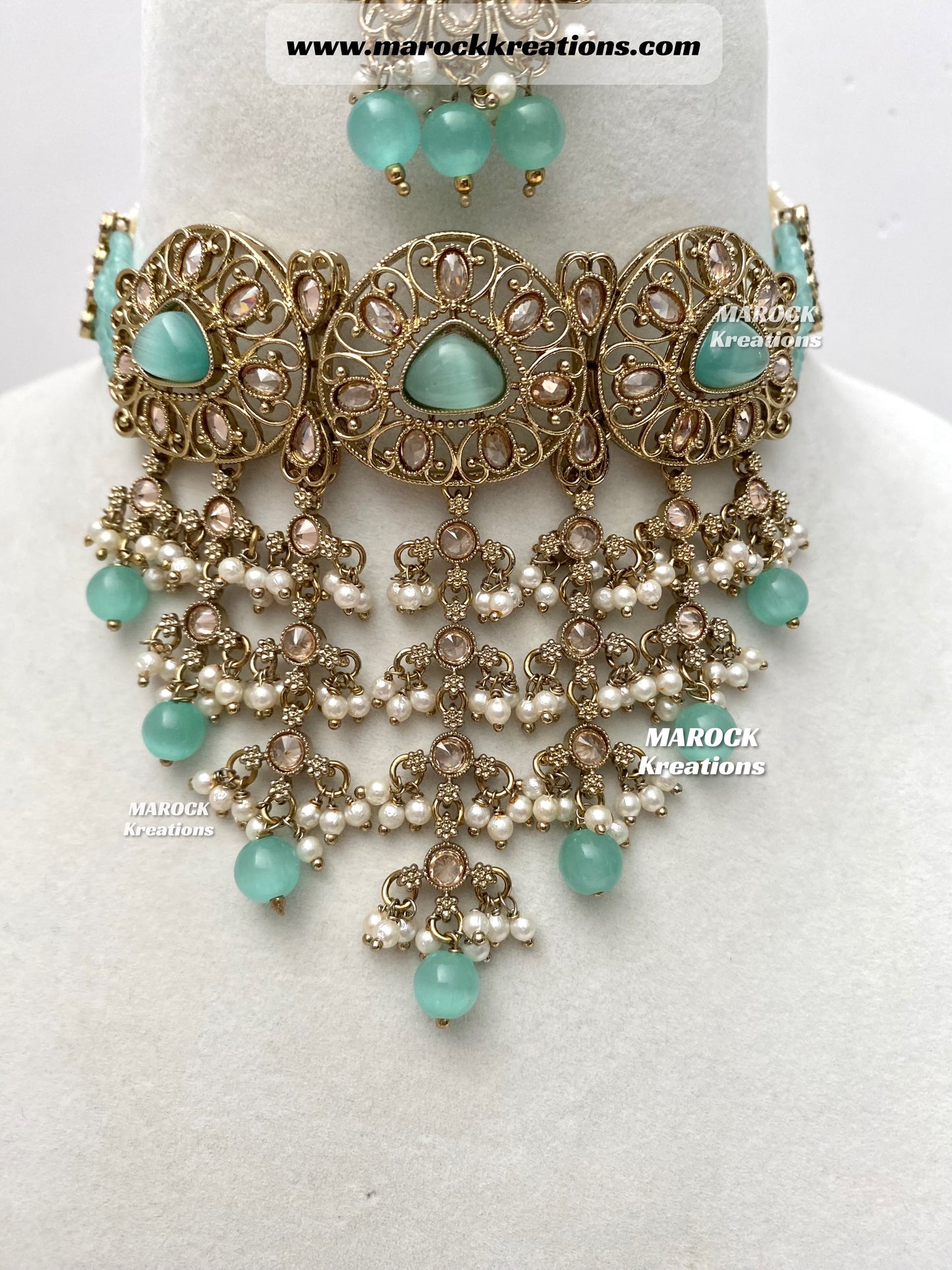 Amaira Antique Gold Polki choker set