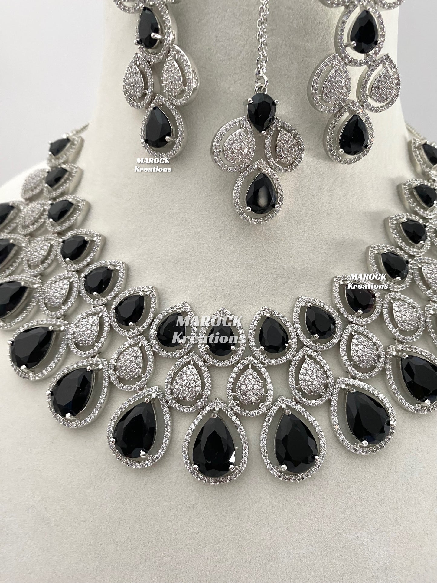 Laura Silver American Diamond Necklace set