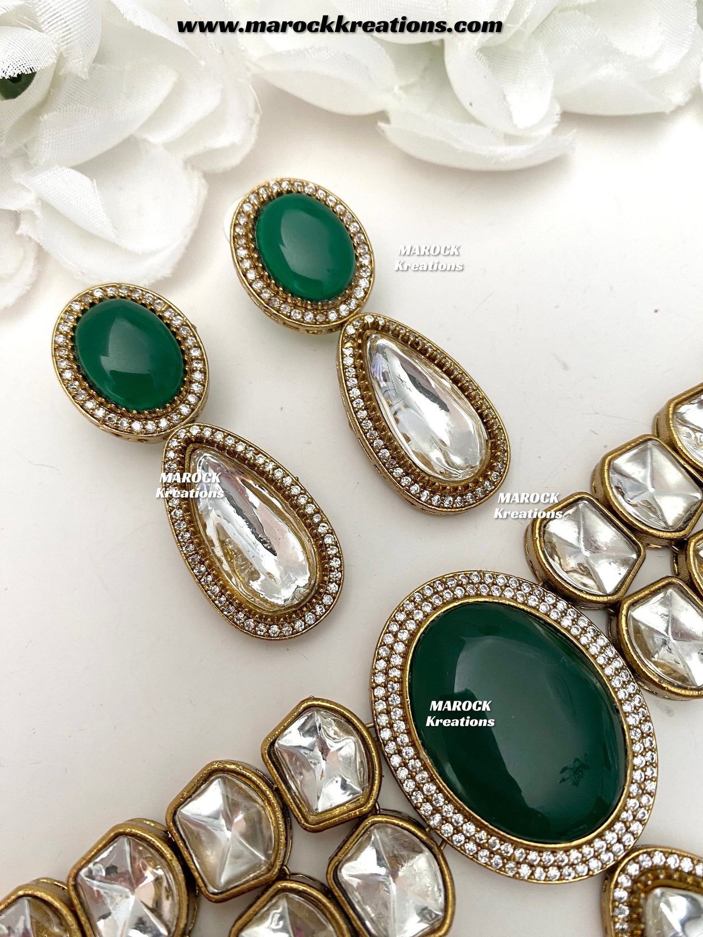 Luxna Premium Quality Kundan Statement Choker set