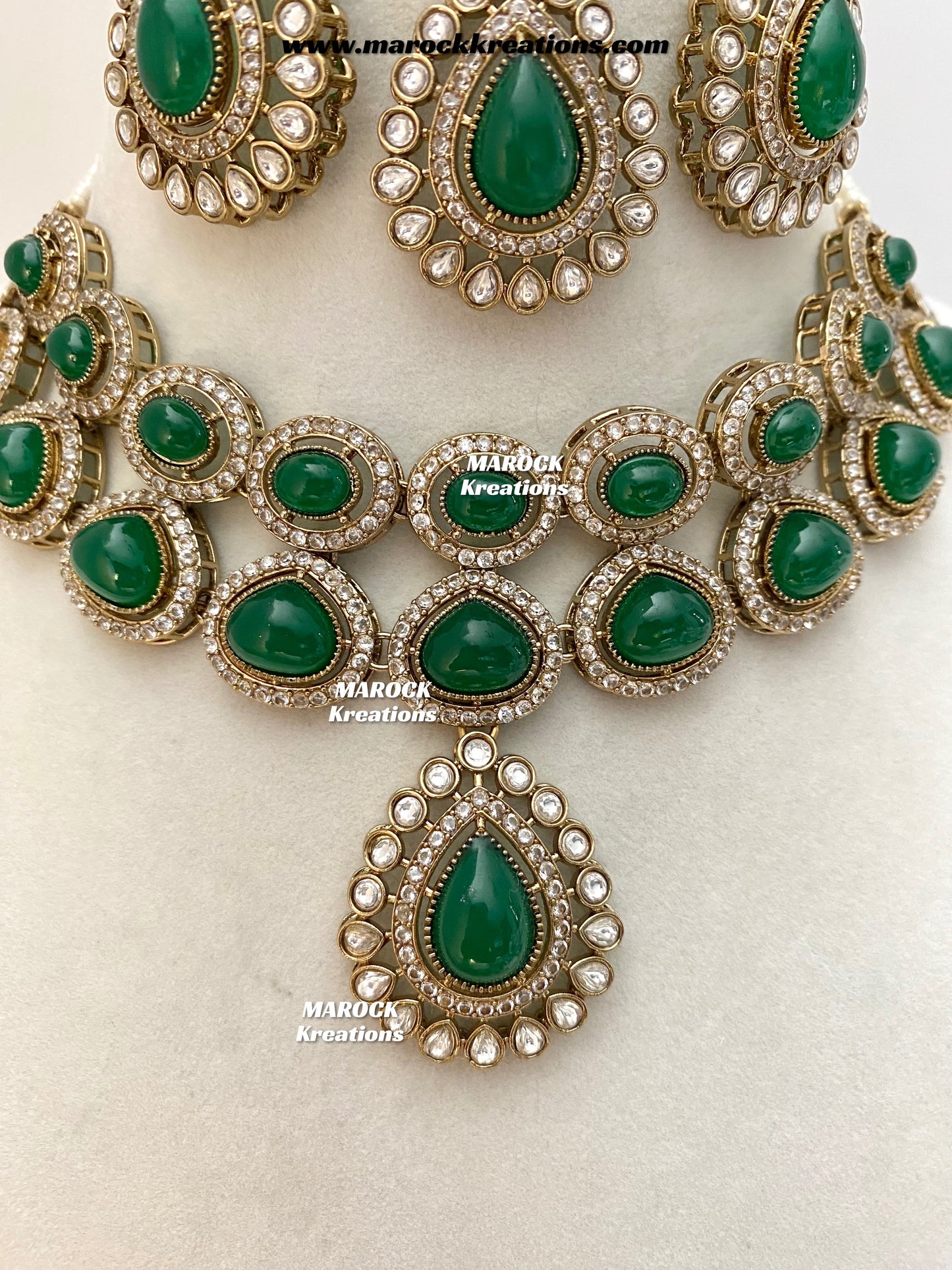 Zafina Premium Quality Moissanite Kundan Statement Choker/Necklace set