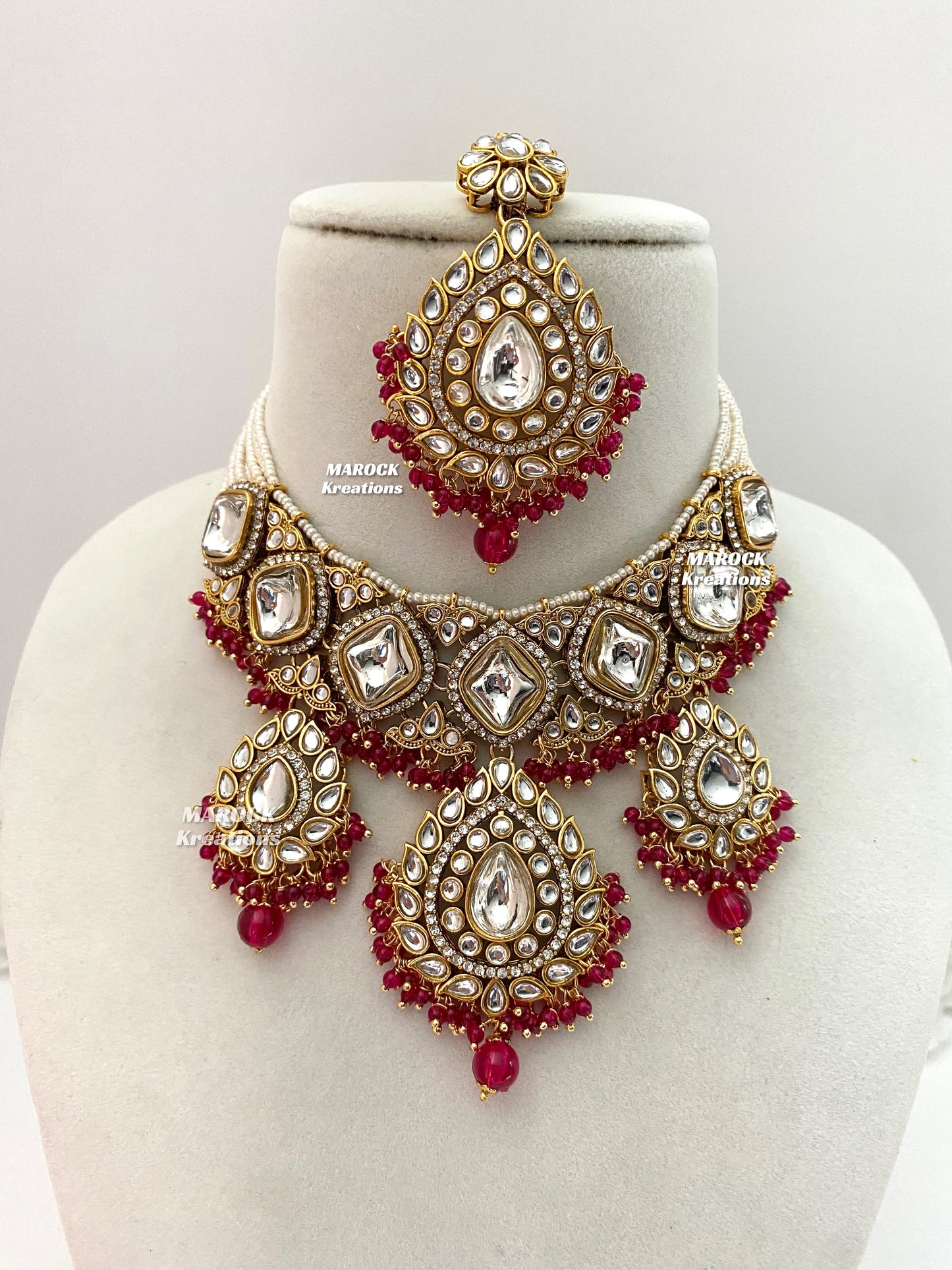 Rahila Premium quality Kundan Statement Choker/Necklace Set