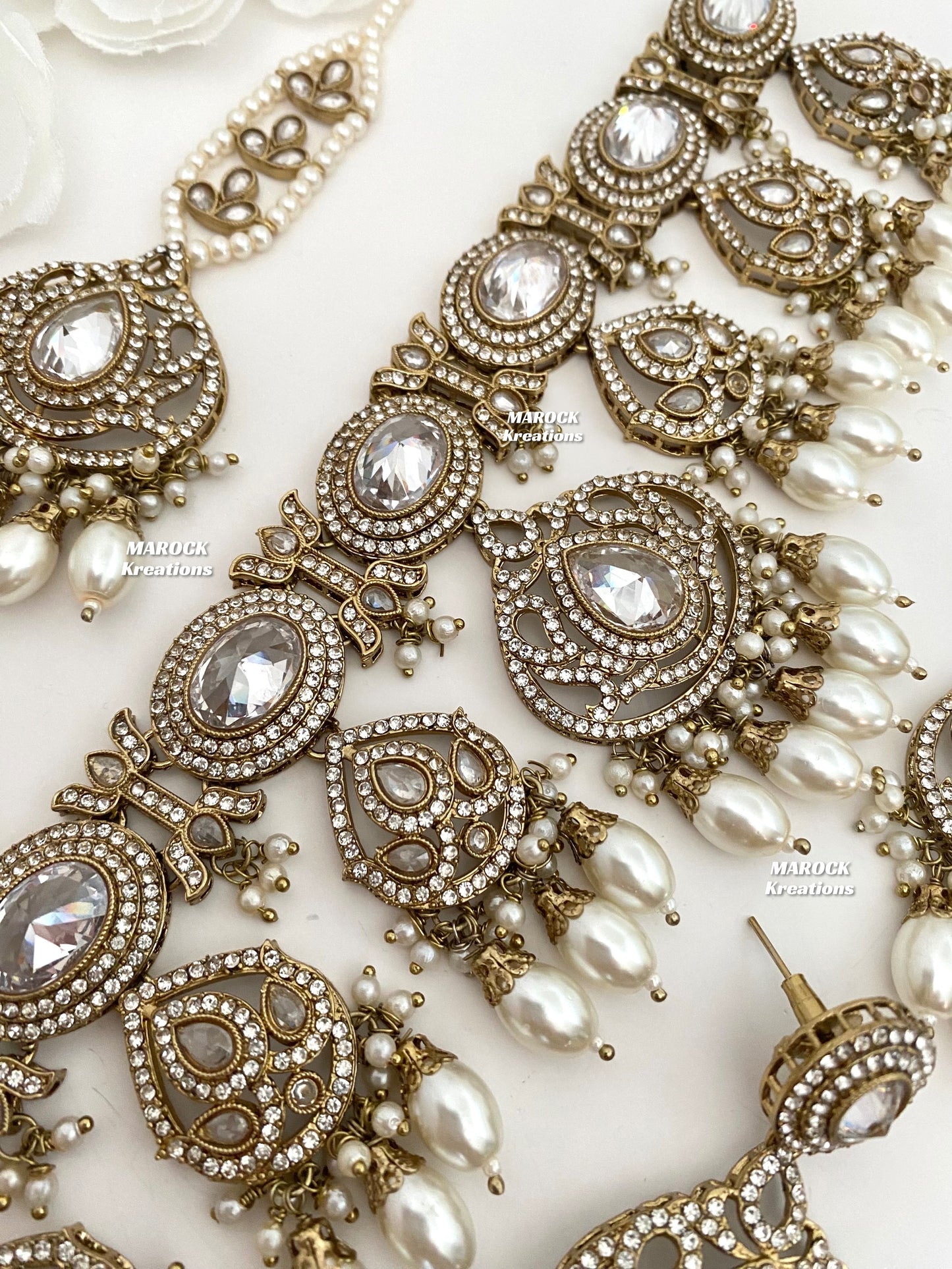 Yumna Polki statement Choker/Necklace set