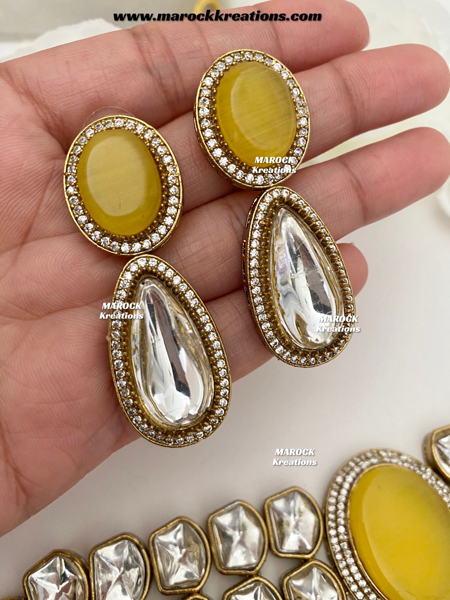 Luxna Premium Quality Kundan Statement Choker set