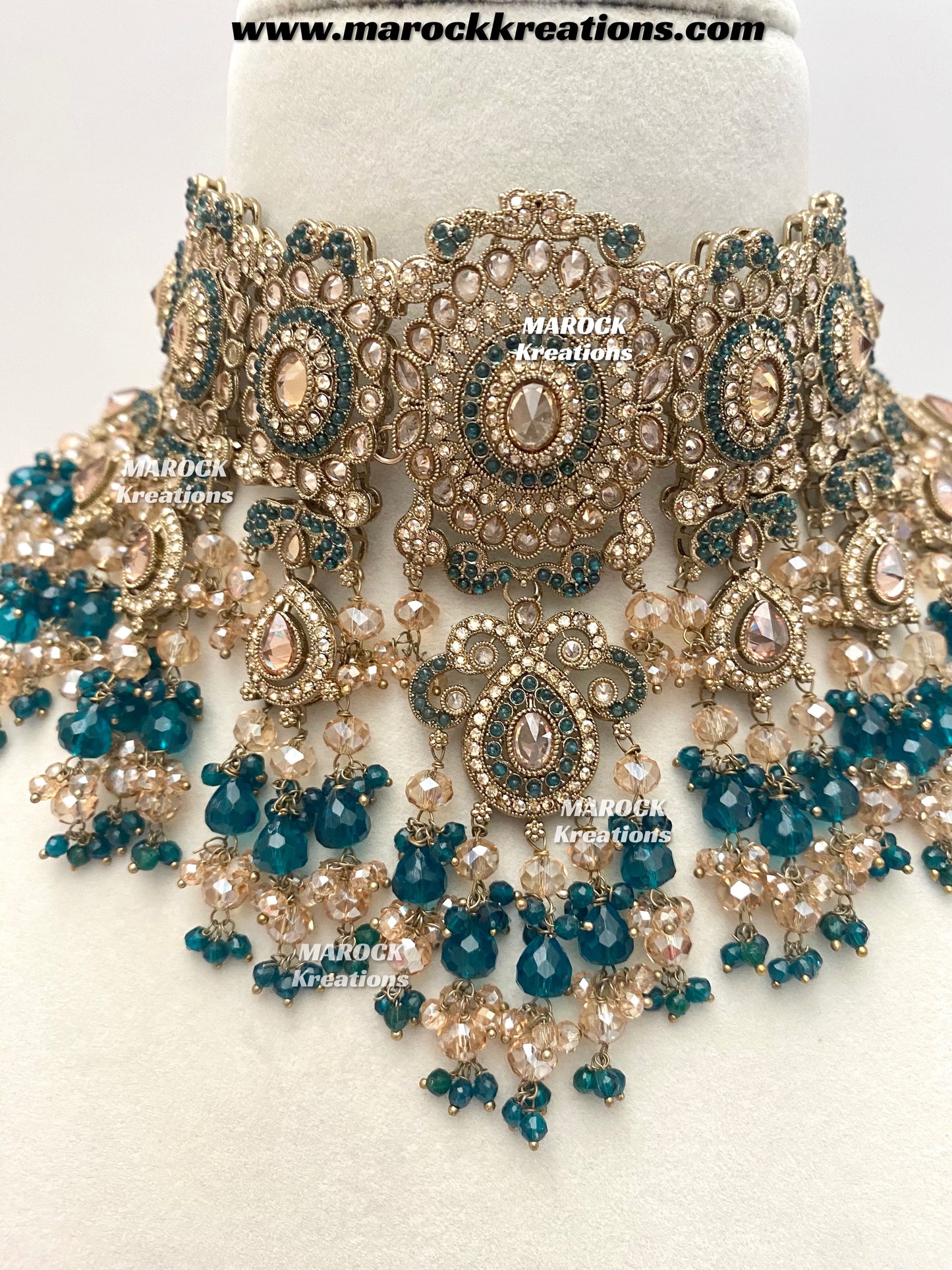 Nazmun Antique Gold Pakistani Polki choker/necklace set with Passa