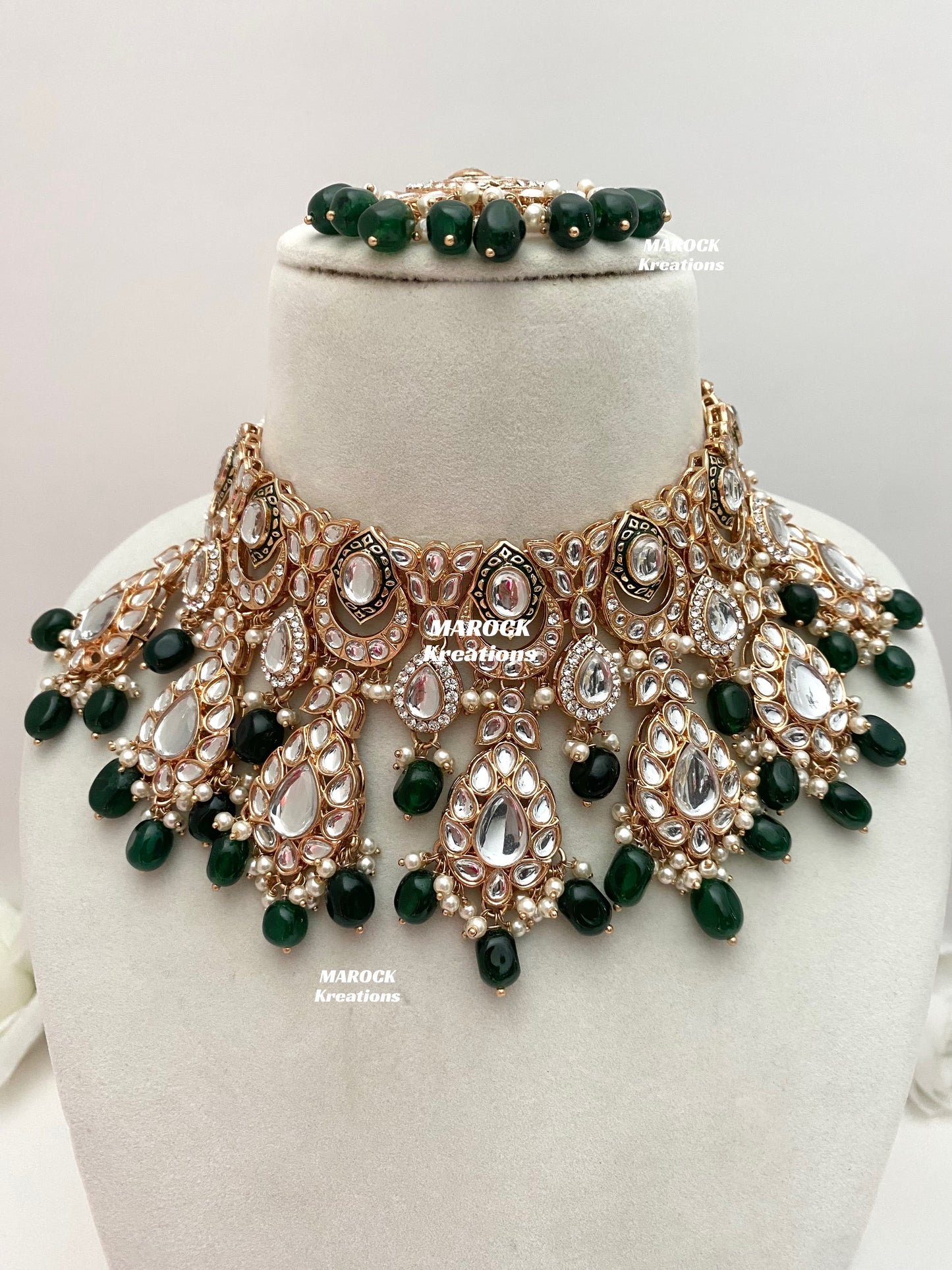 Kaniz Premium Quality Rose Gold Kundan Meenakari Choker/Necklace set