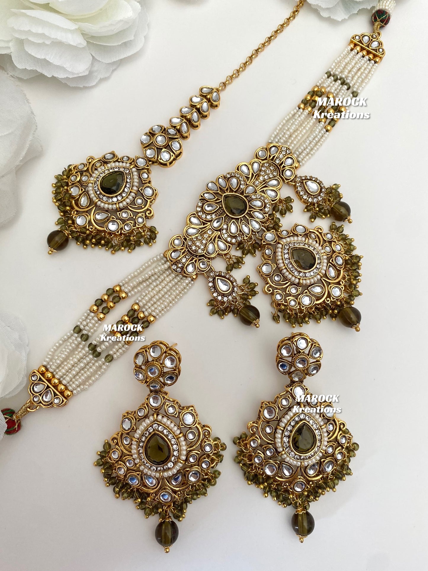 Mahima Premium Quality Kundan Choker set