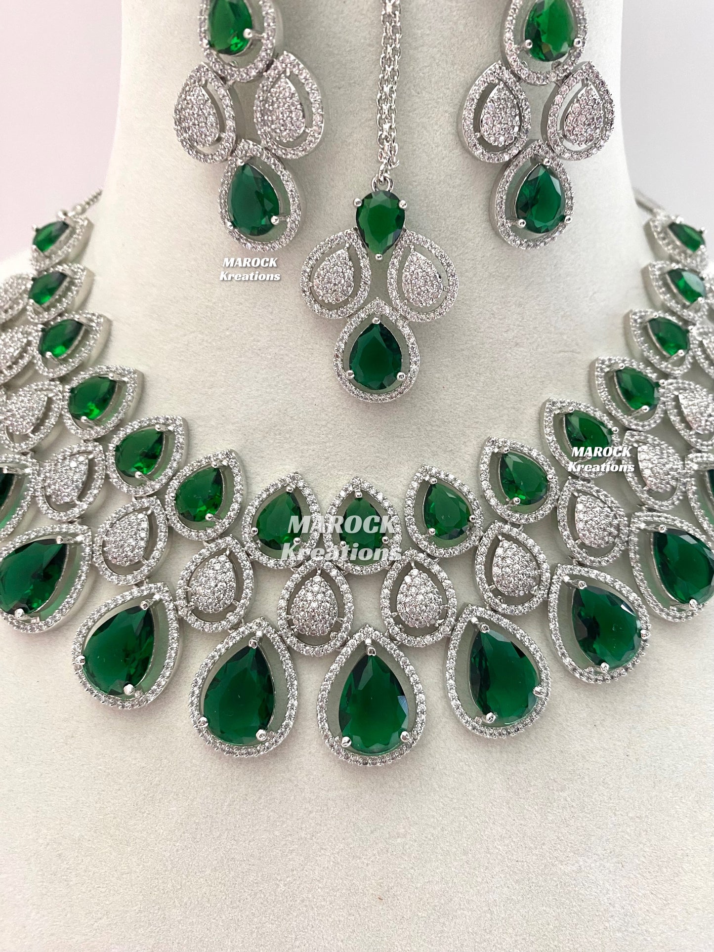 Laura Silver American Diamond Necklace set