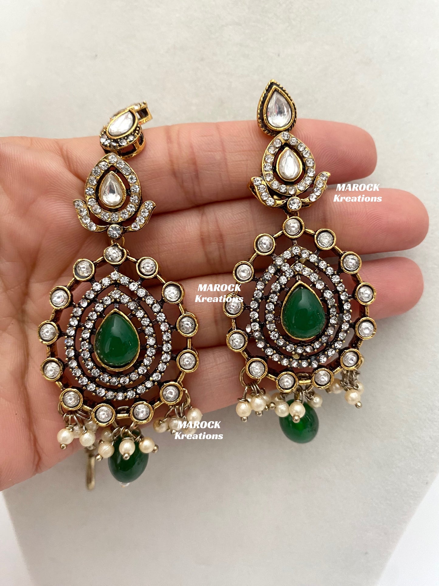 Hanali Victorian Kundan Statement Necklace set