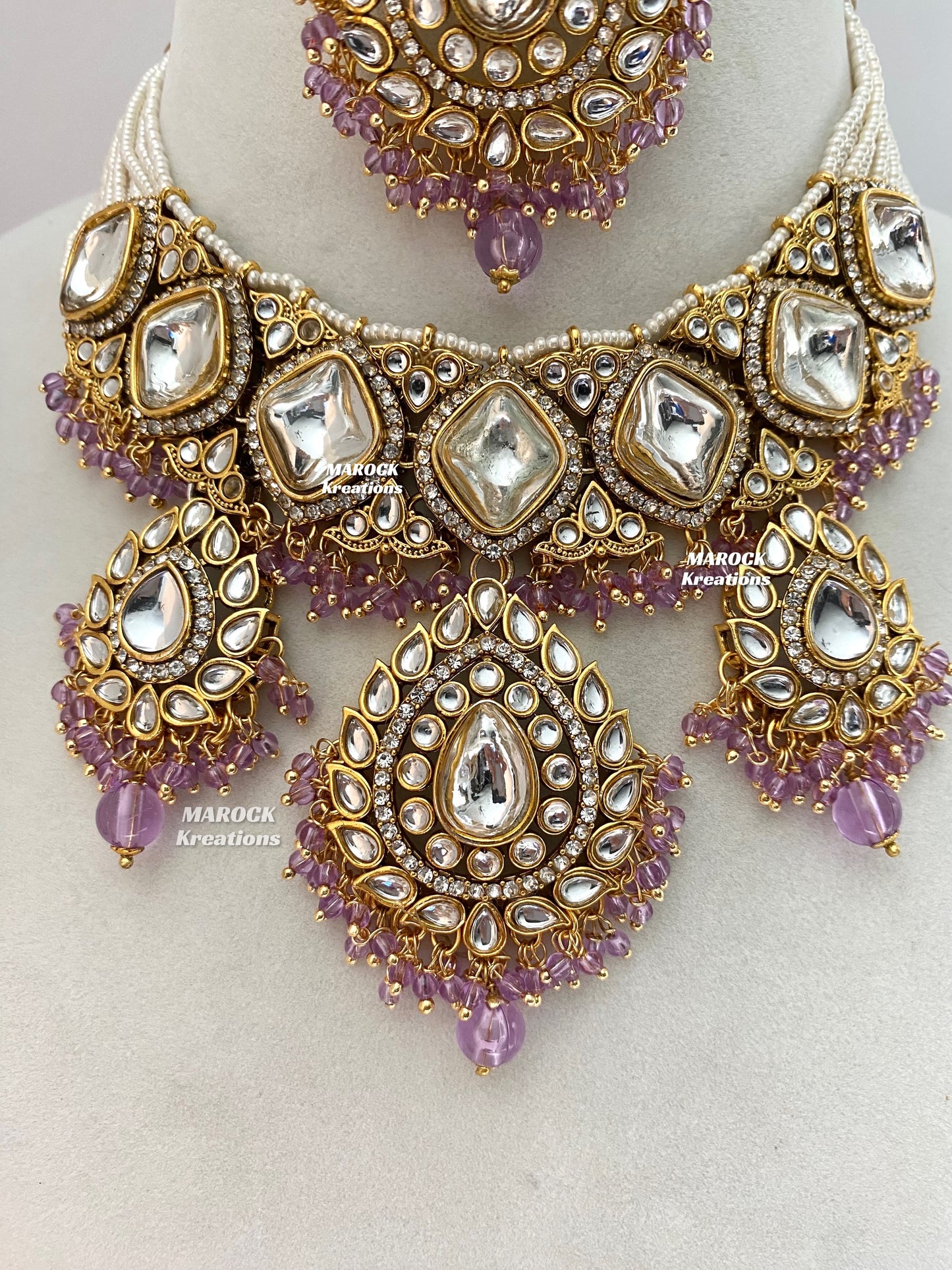 Rahila Premium quality Kundan Statement Choker/Necklace Set