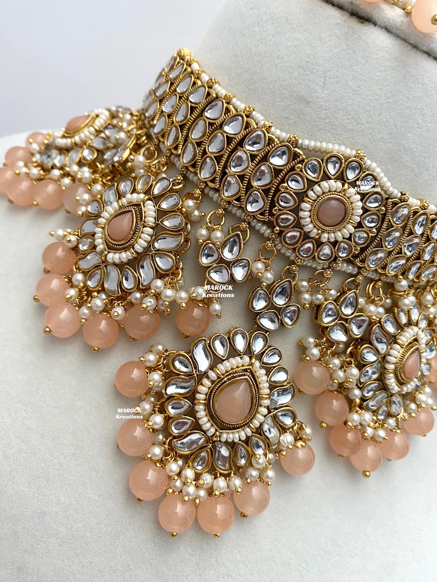 Bhavika Premium Quality Kundan choker/Necklace set