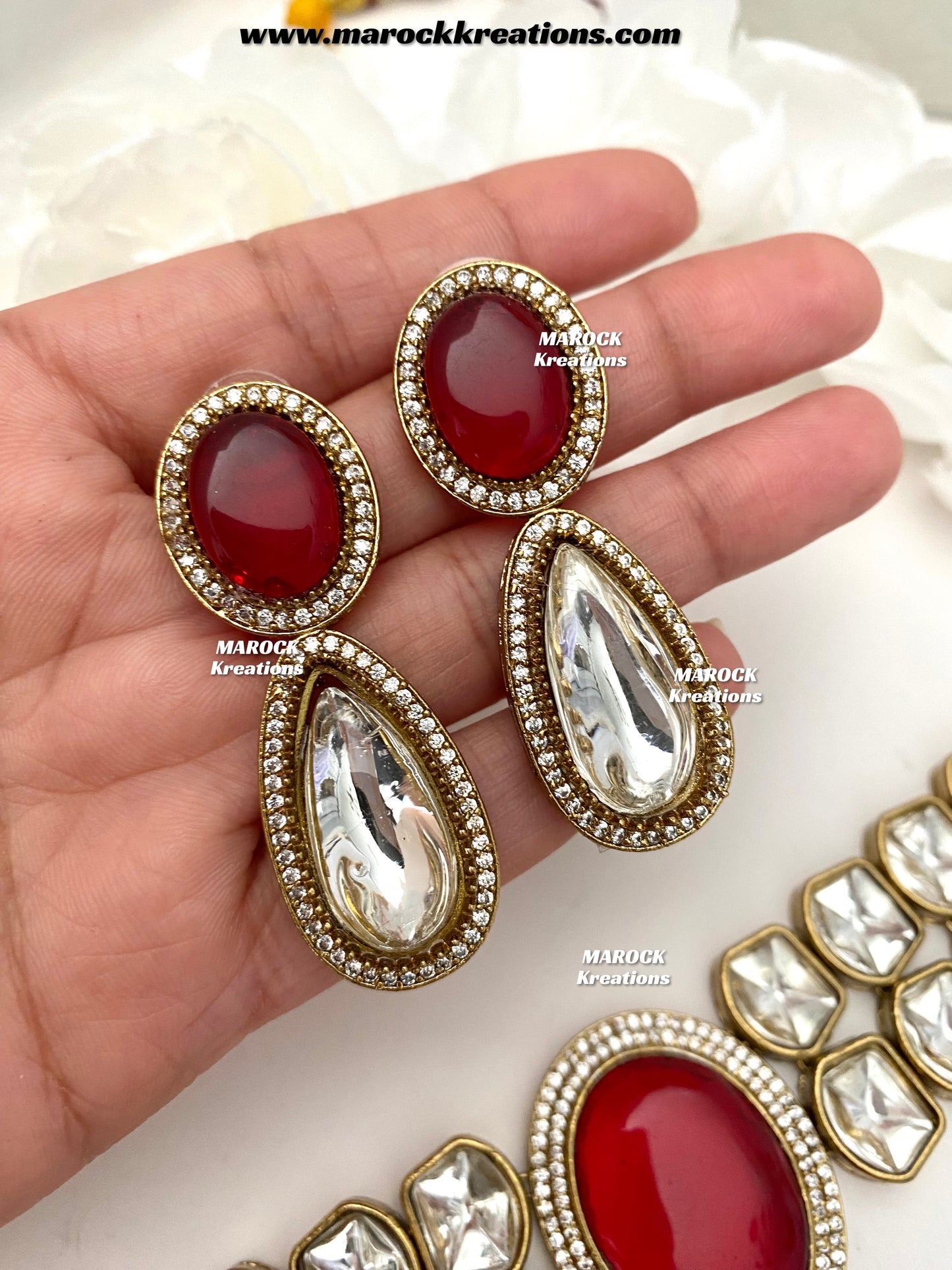 Luxna Premium Quality Kundan Statement Choker set