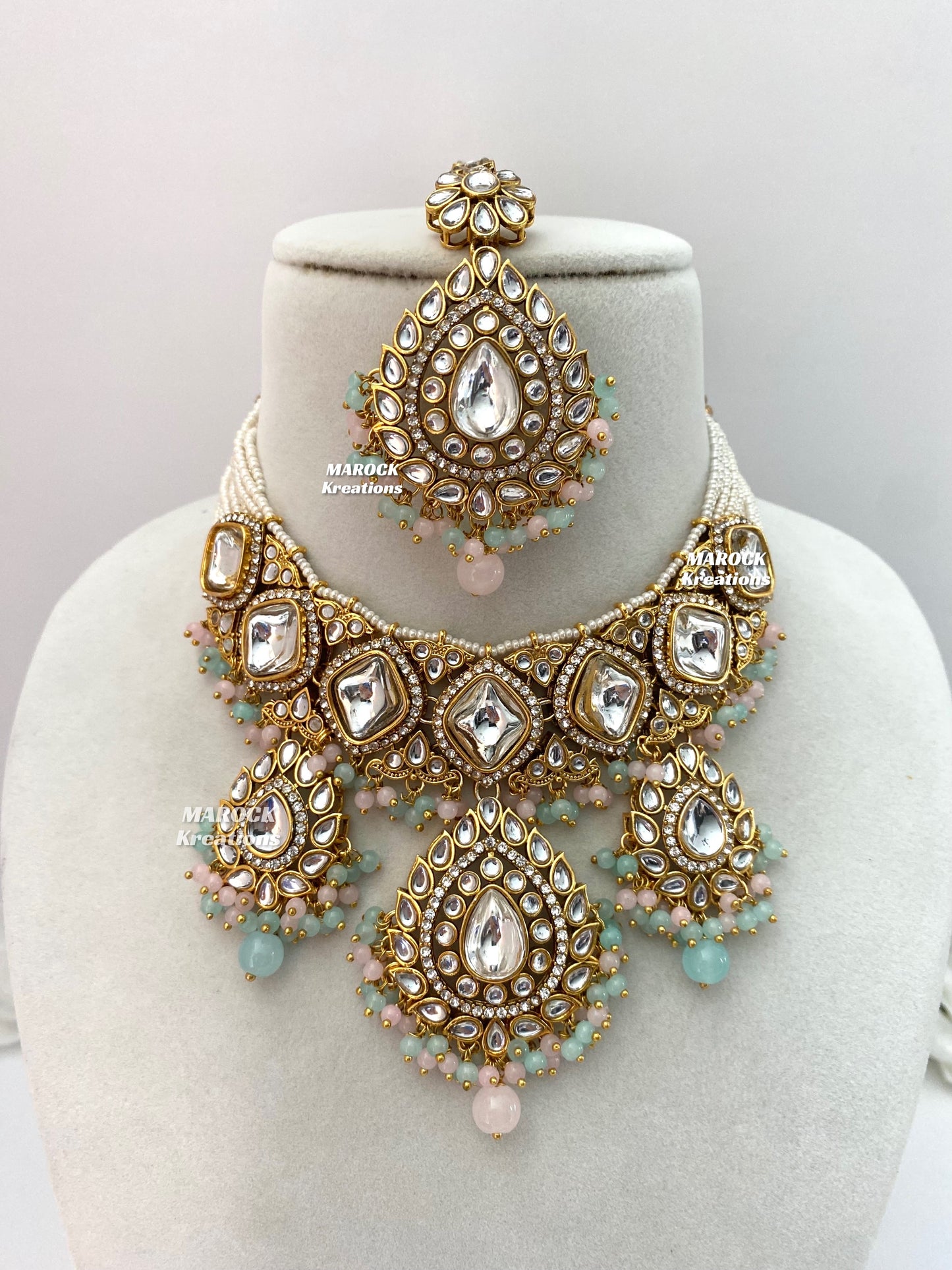Rahila Premium quality Kundan Statement Choker/Necklace Set