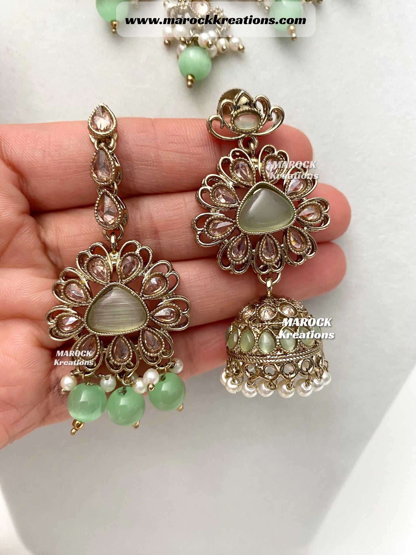 Amaira Antique Gold Polki choker set