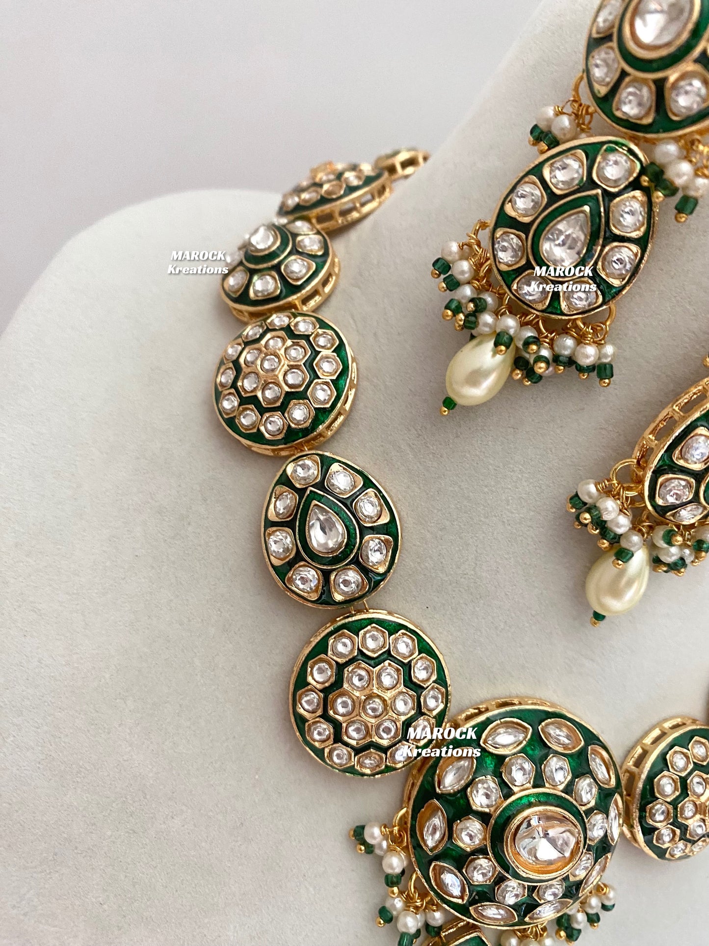 Tania Premium Quality uncut Kundan Statement Necklace set