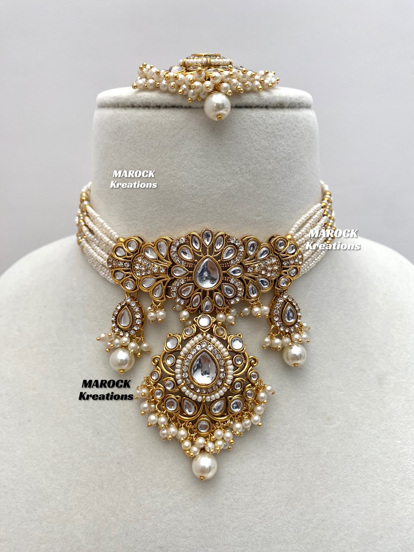 Mahima Premium Quality Kundan Choker set