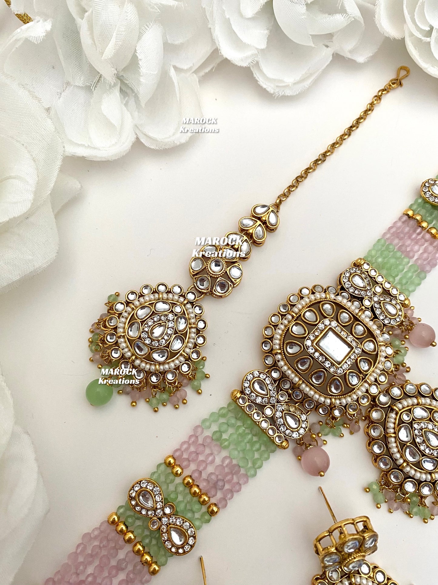 Simona Premium Quality Kundan Choker set