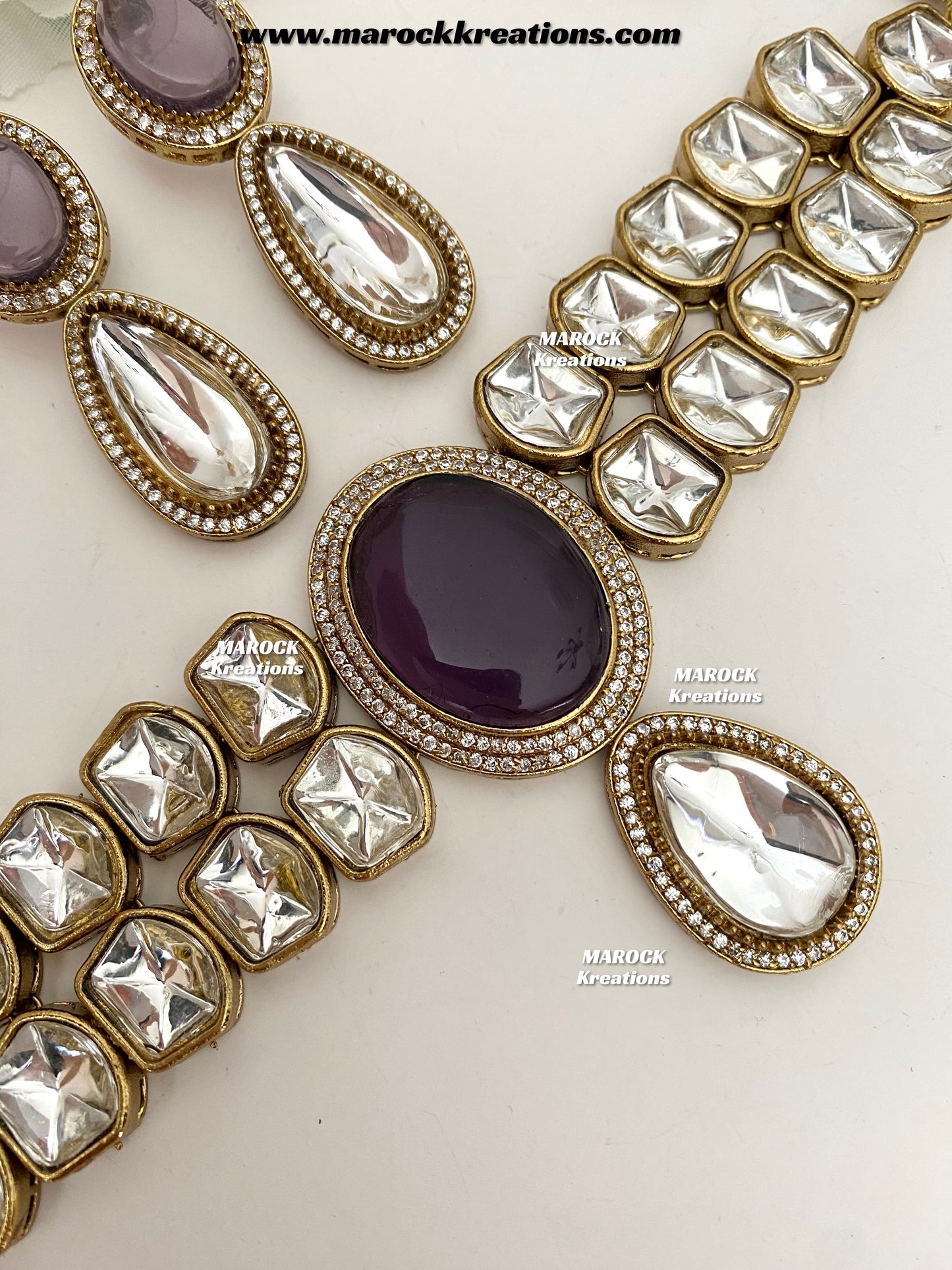 Luxna Premium Quality Kundan Statement Choker set