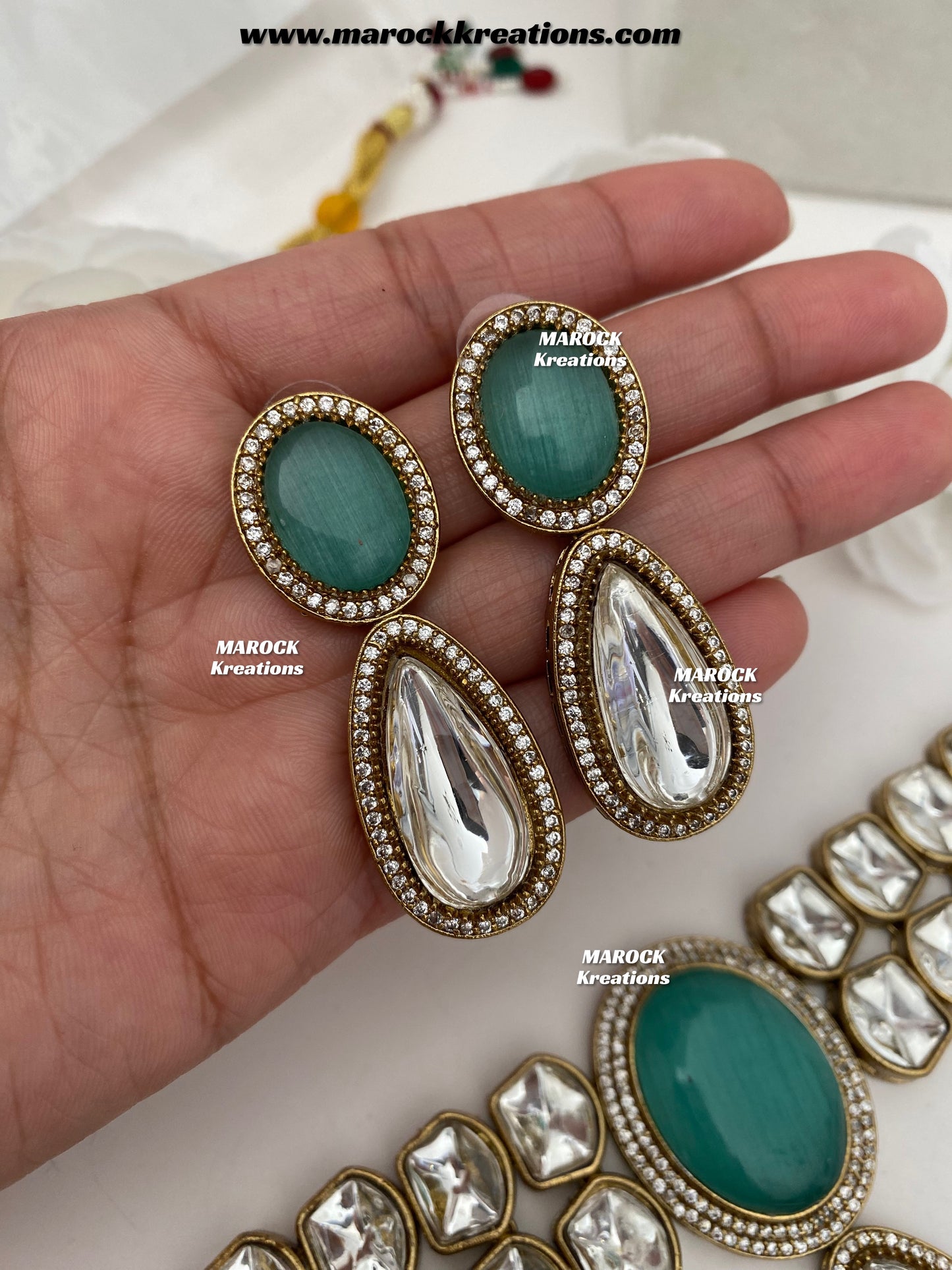 Luxna Premium Quality Kundan Statement Choker set