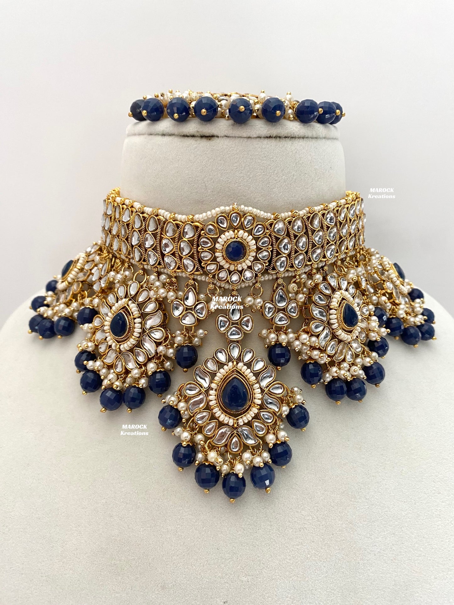Bhavika Premium Quality Kundan choker/Necklace set