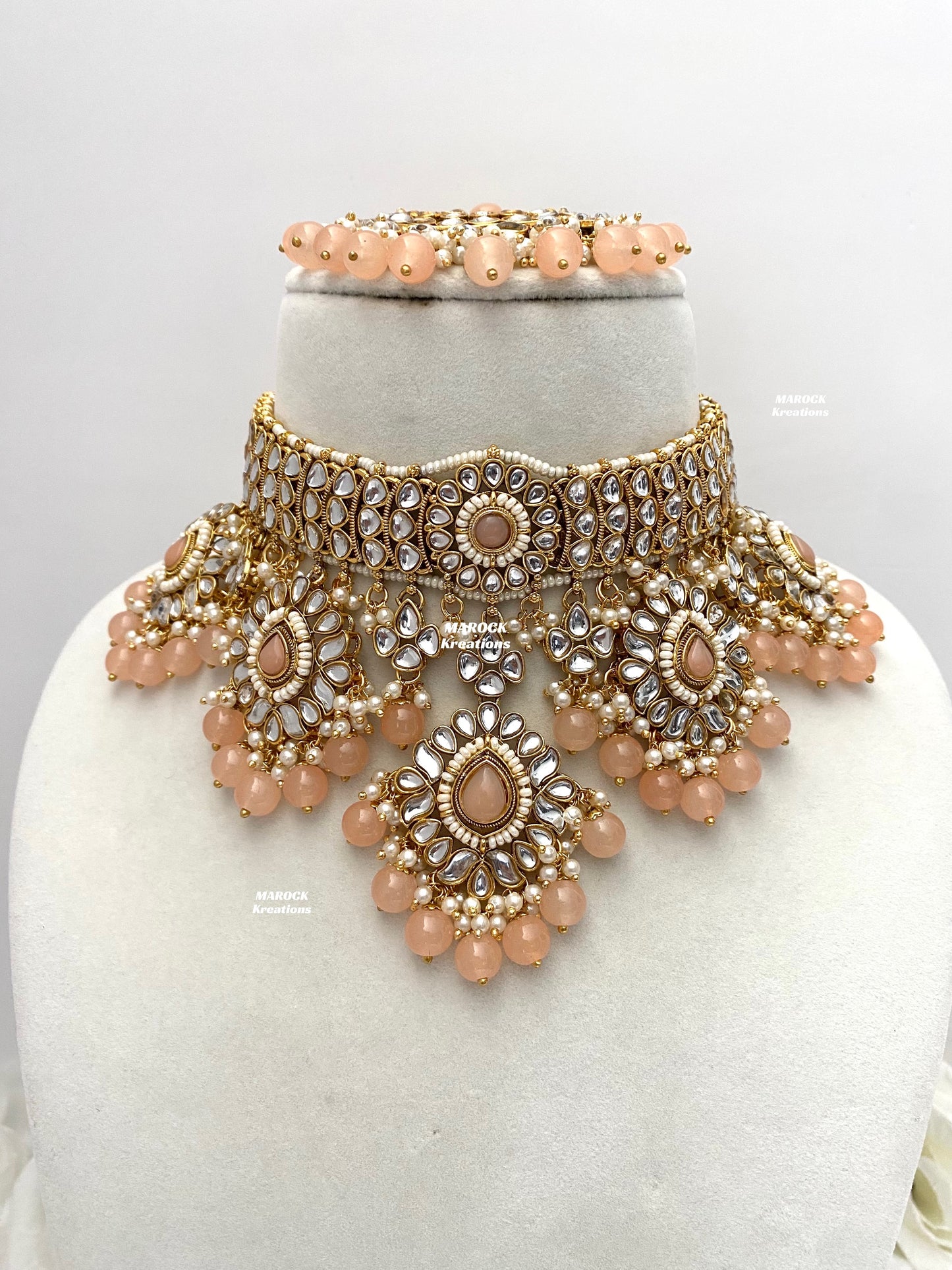 Bhavika Premium Quality Kundan choker/Necklace set