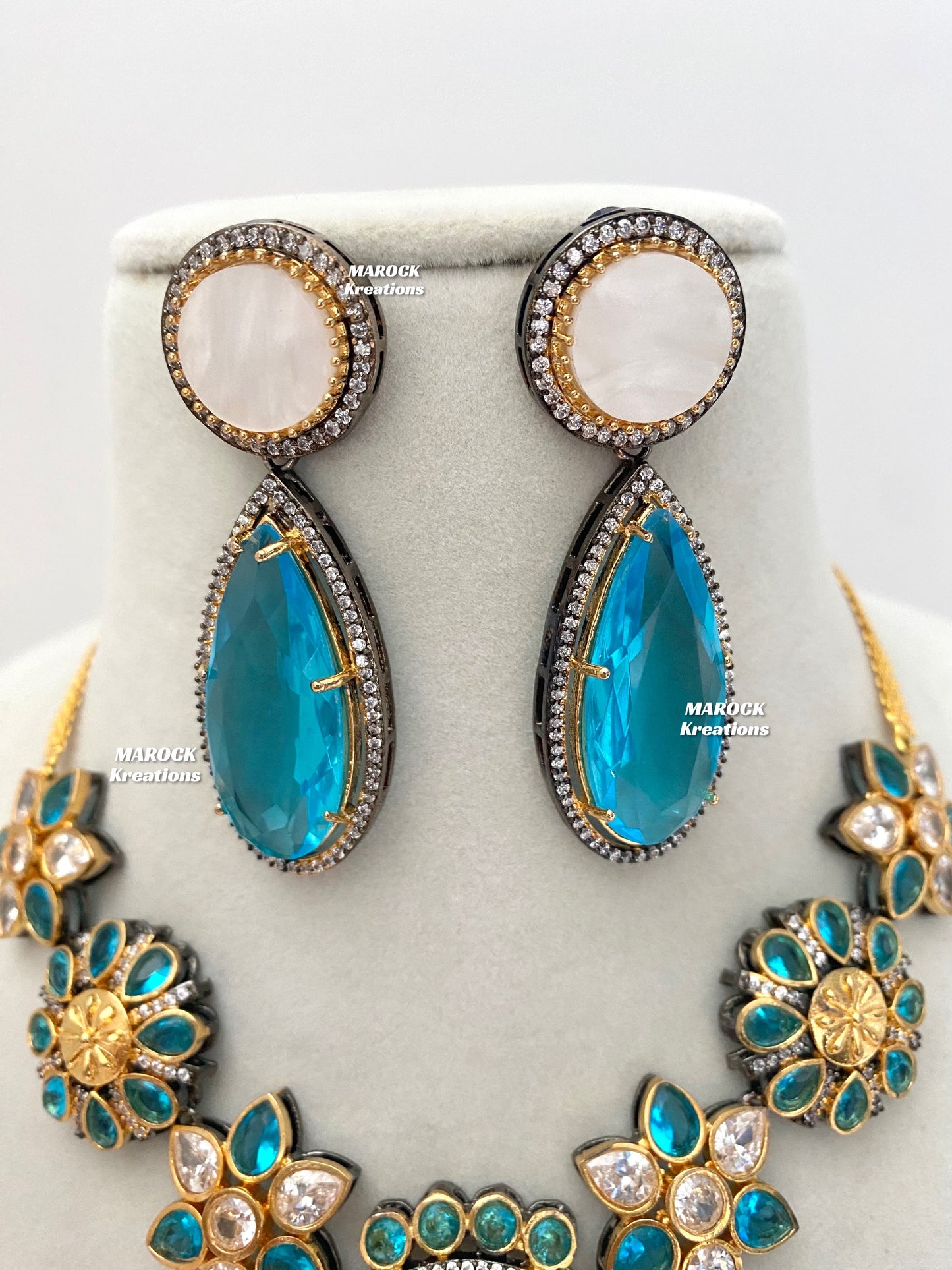 Raha Premium Quality Victorian Kundan Necklace set