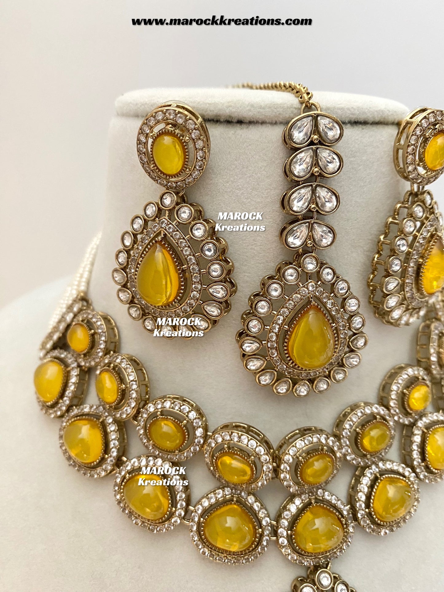 Zafina Premium Quality Moissanite Kundan Statement Choker/Necklace set