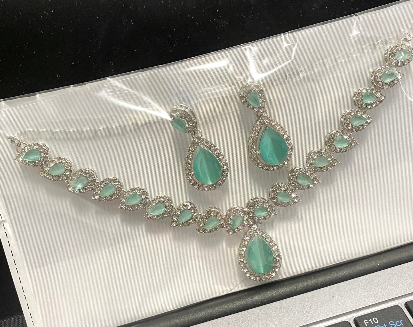 American diamond look Silver Necklace set