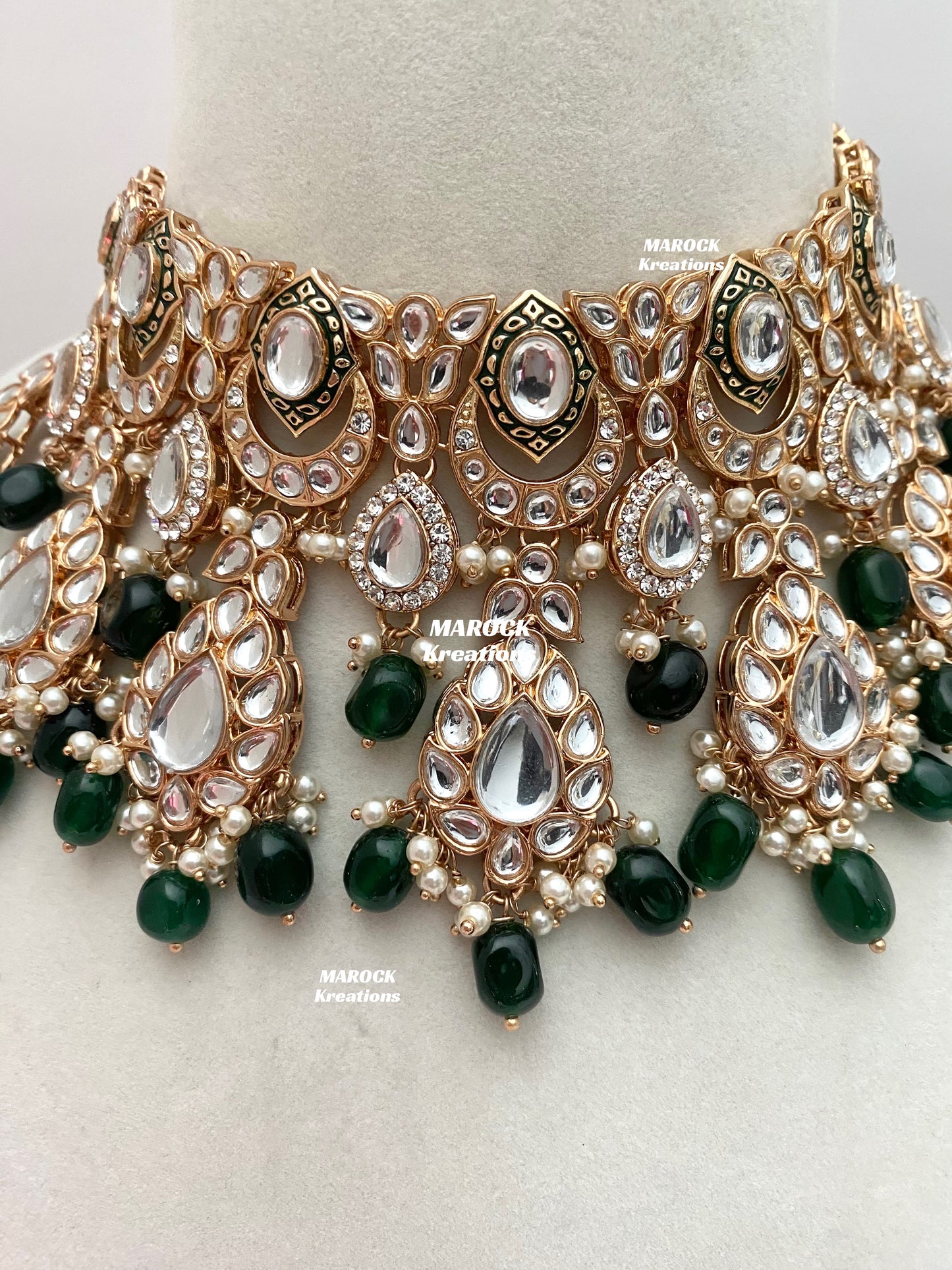 Kaniz Premium Quality Rose Gold Kundan Meenakari Choker/Necklace set