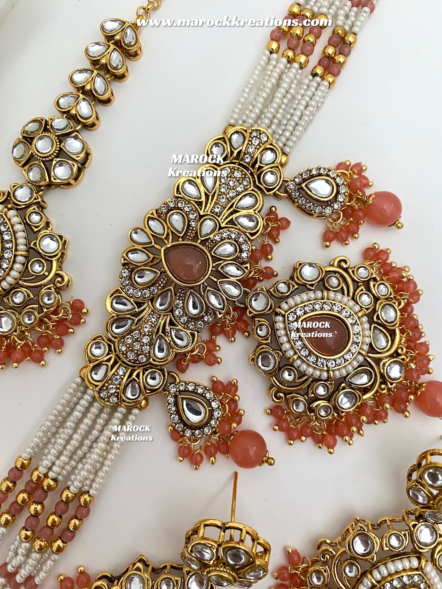 Mahima Premium Quality Kundan Choker set