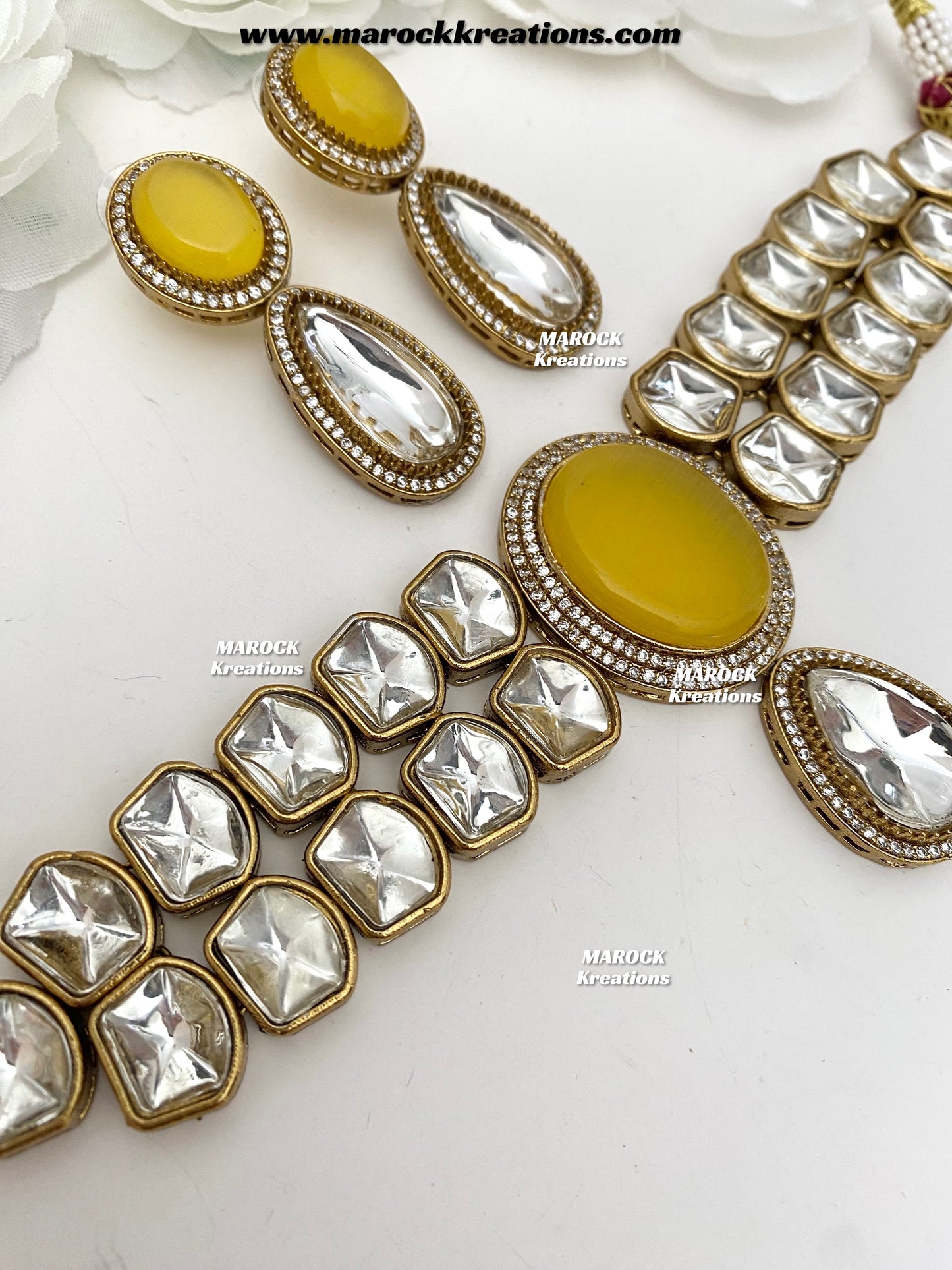 Luxna Premium Quality Kundan Statement Choker set