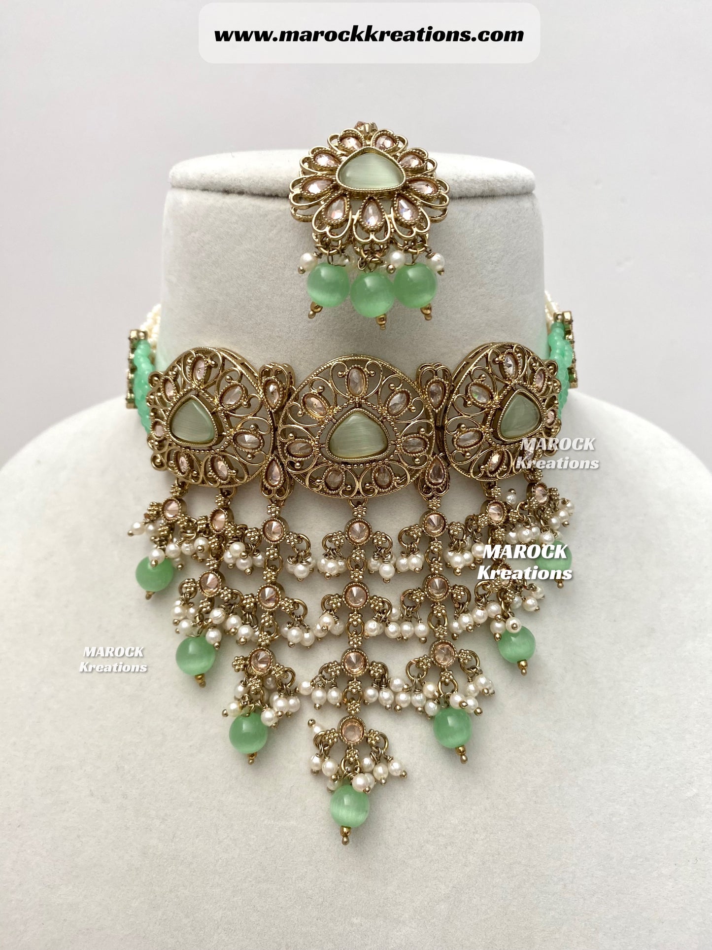Amaira Antique Gold Polki choker set