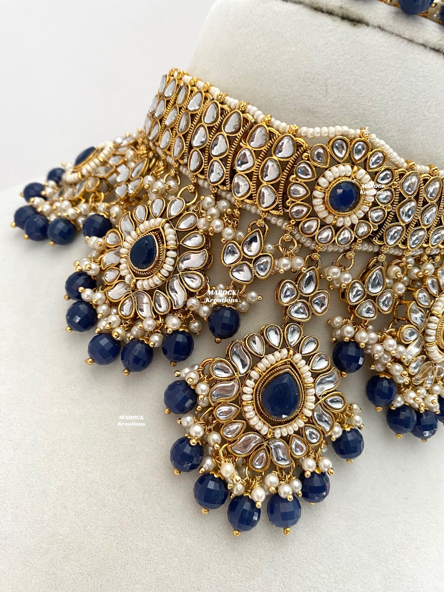 Bhavika Premium Quality Kundan choker/Necklace set