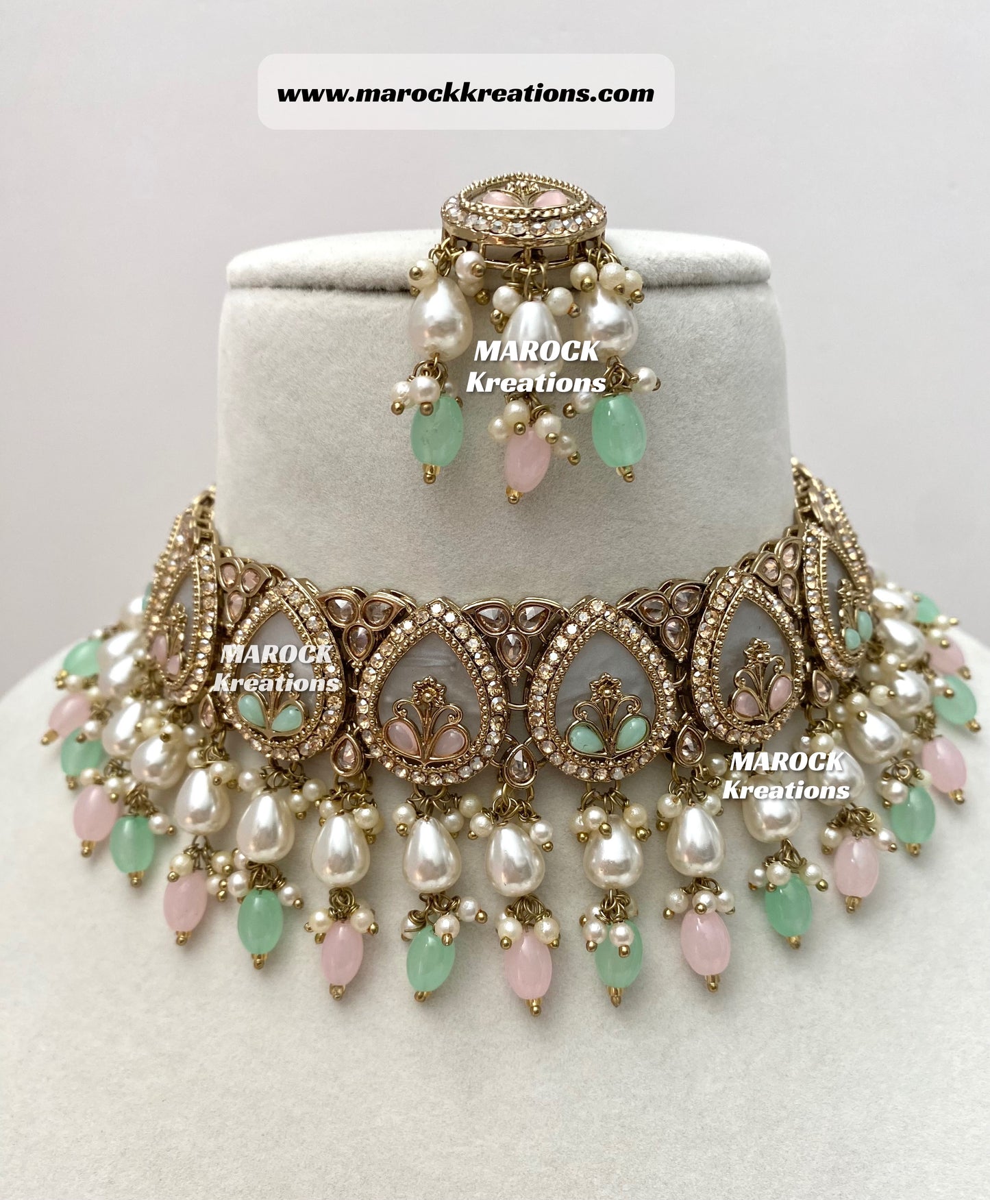 Antique Gold Polki Statement MOP Necklace set