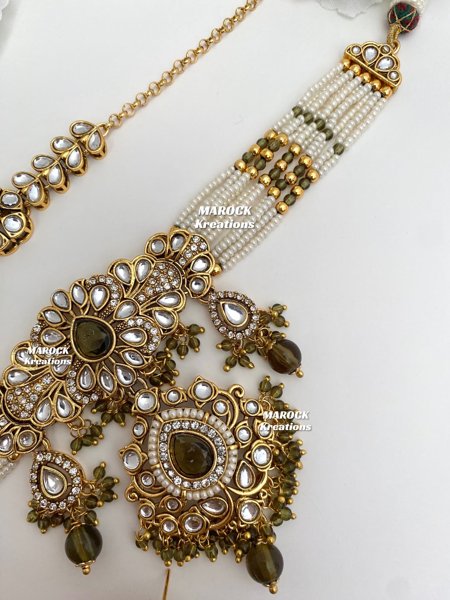 Mahima Premium Quality Kundan Choker set