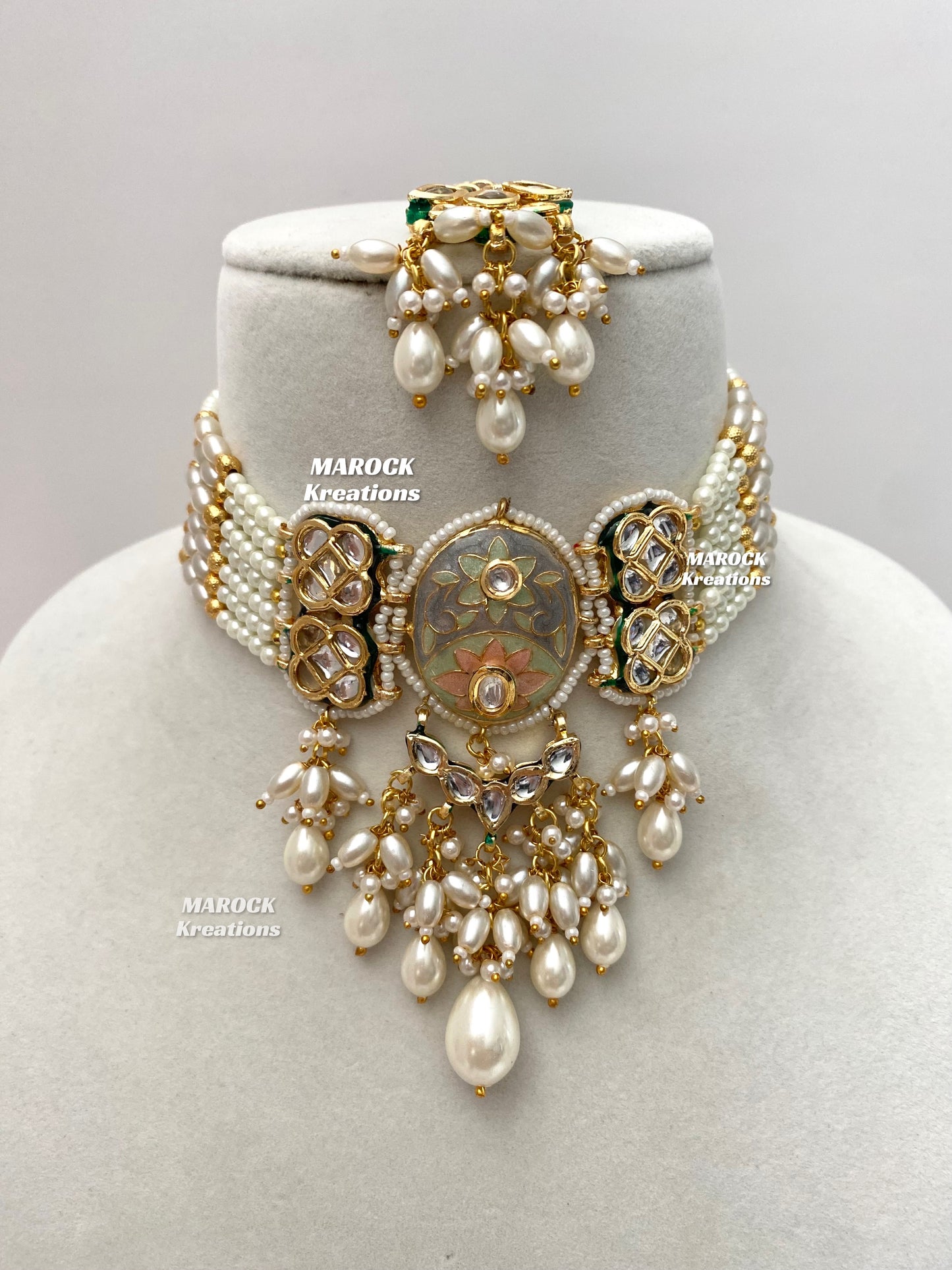 Brinda Premium Quality Kundan Meenakari Statement Choker set
