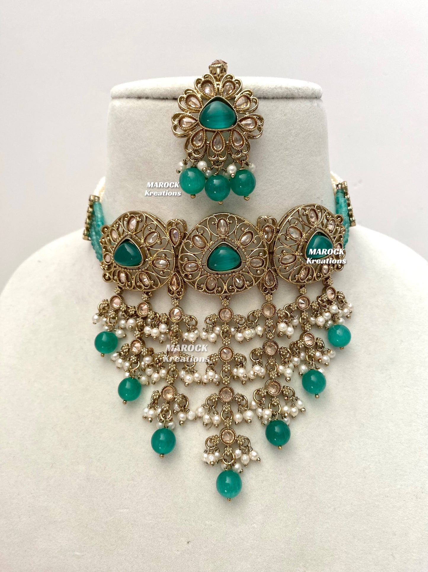 Amaira Antique Gold Polki choker set