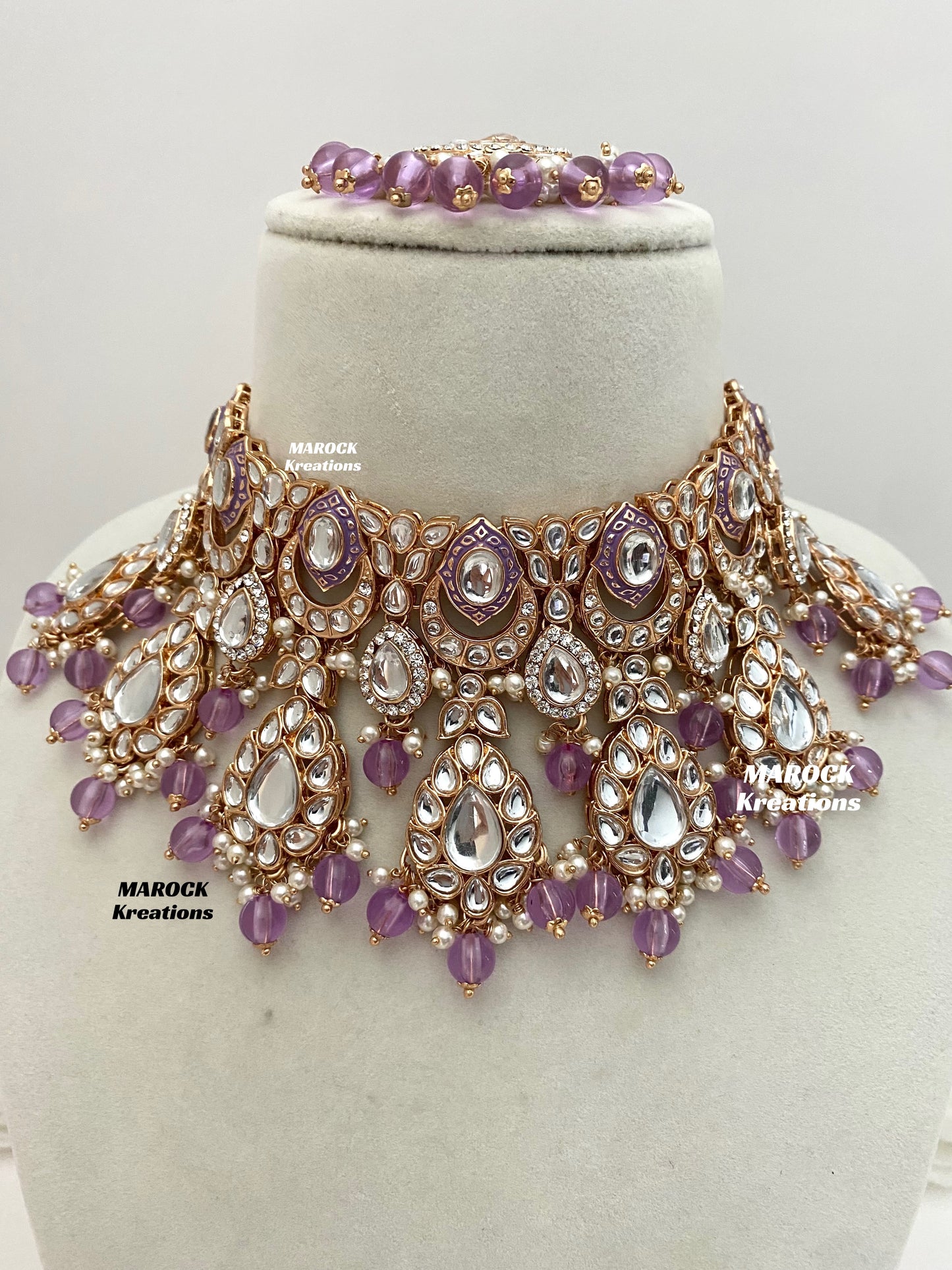 Kaniz Premium Quality Rose Gold Kundan Meenakari Choker/Necklace set