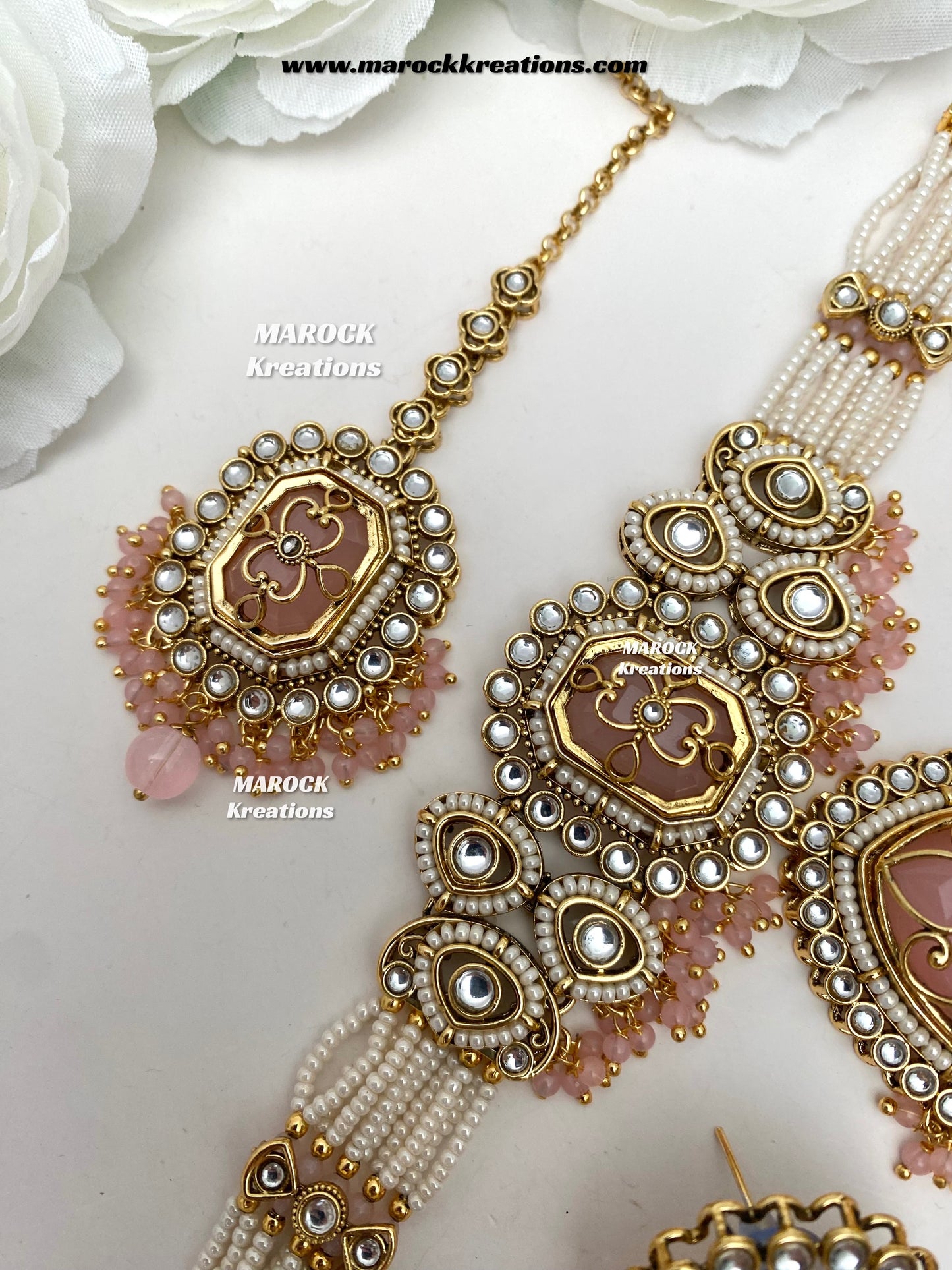 Premium Quality Kundan Statement choker set