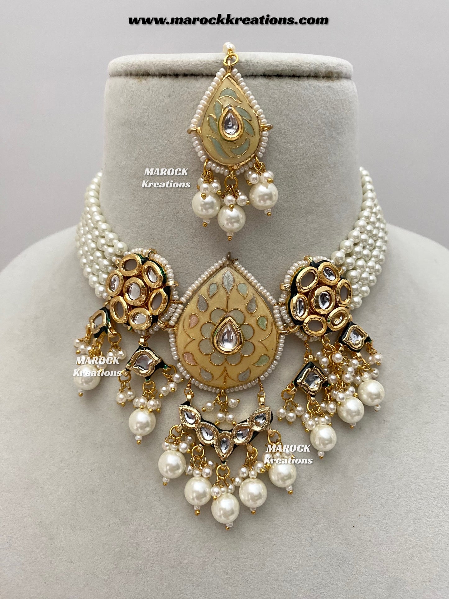Natasha Premium Quality Kundan Meenakari Statement Choker set