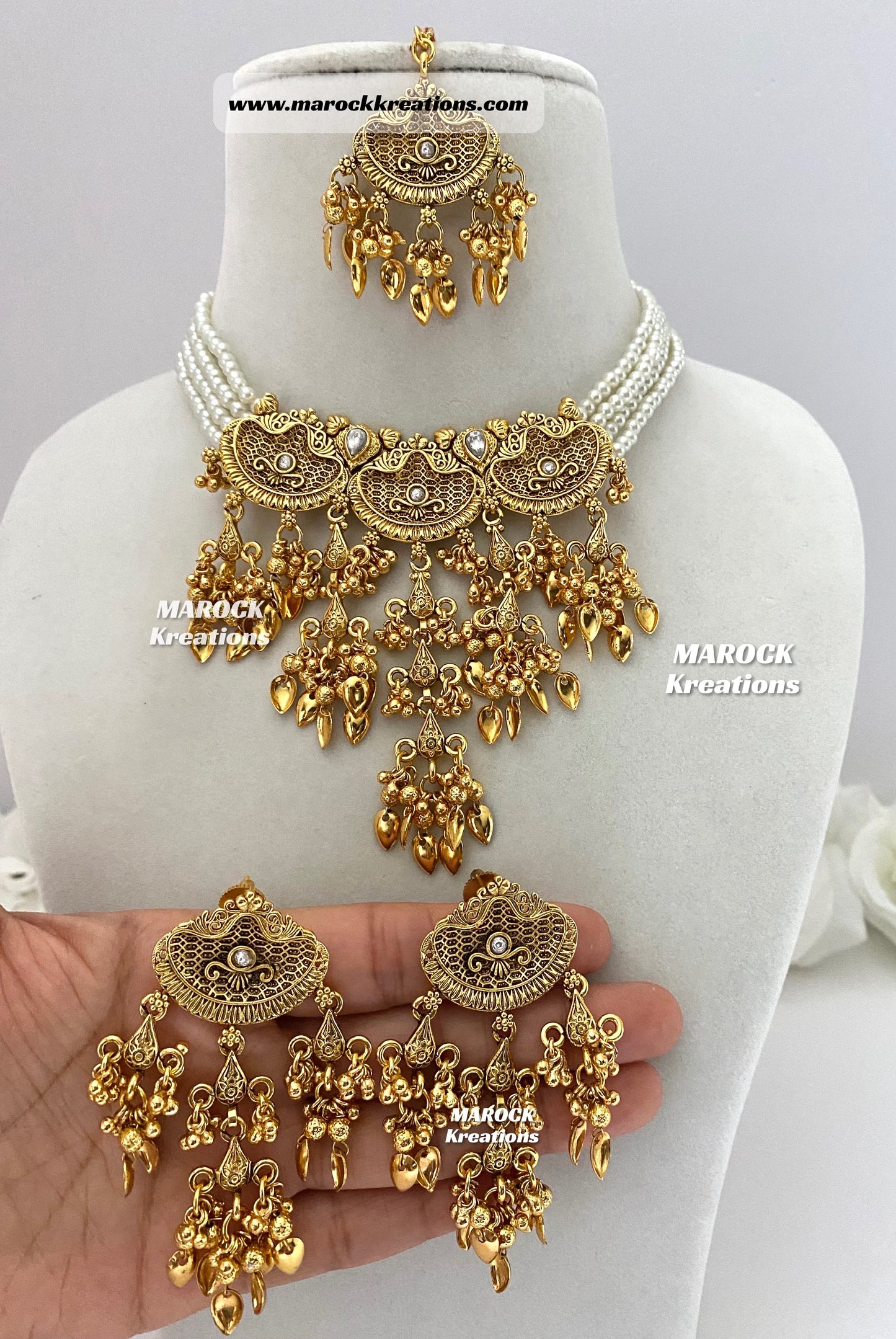 Trendy Gold plated statement choker set