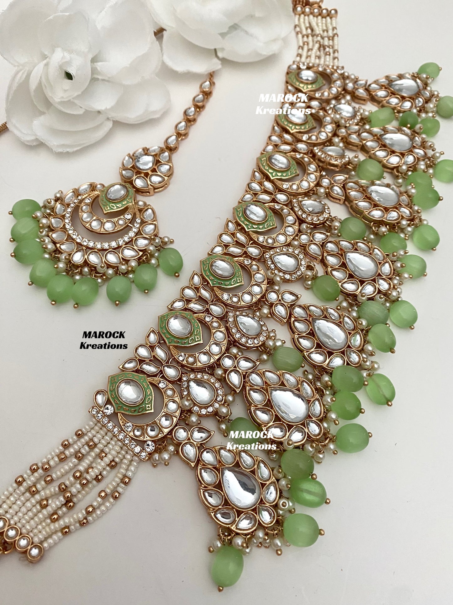 Kaniz Premium Quality Rose Gold Kundan Meenakari Choker/Necklace set