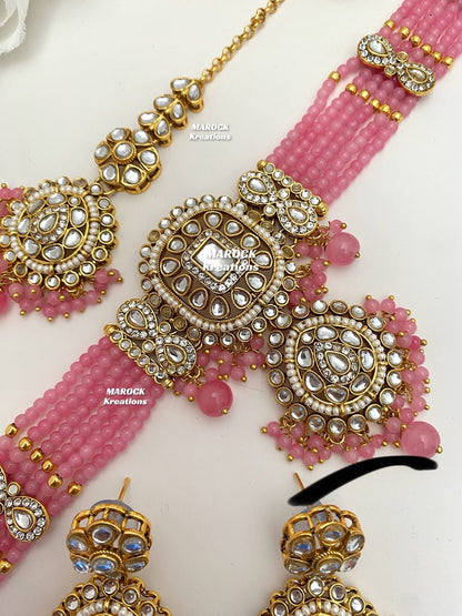 Simona Premium Quality Kundan Choker set